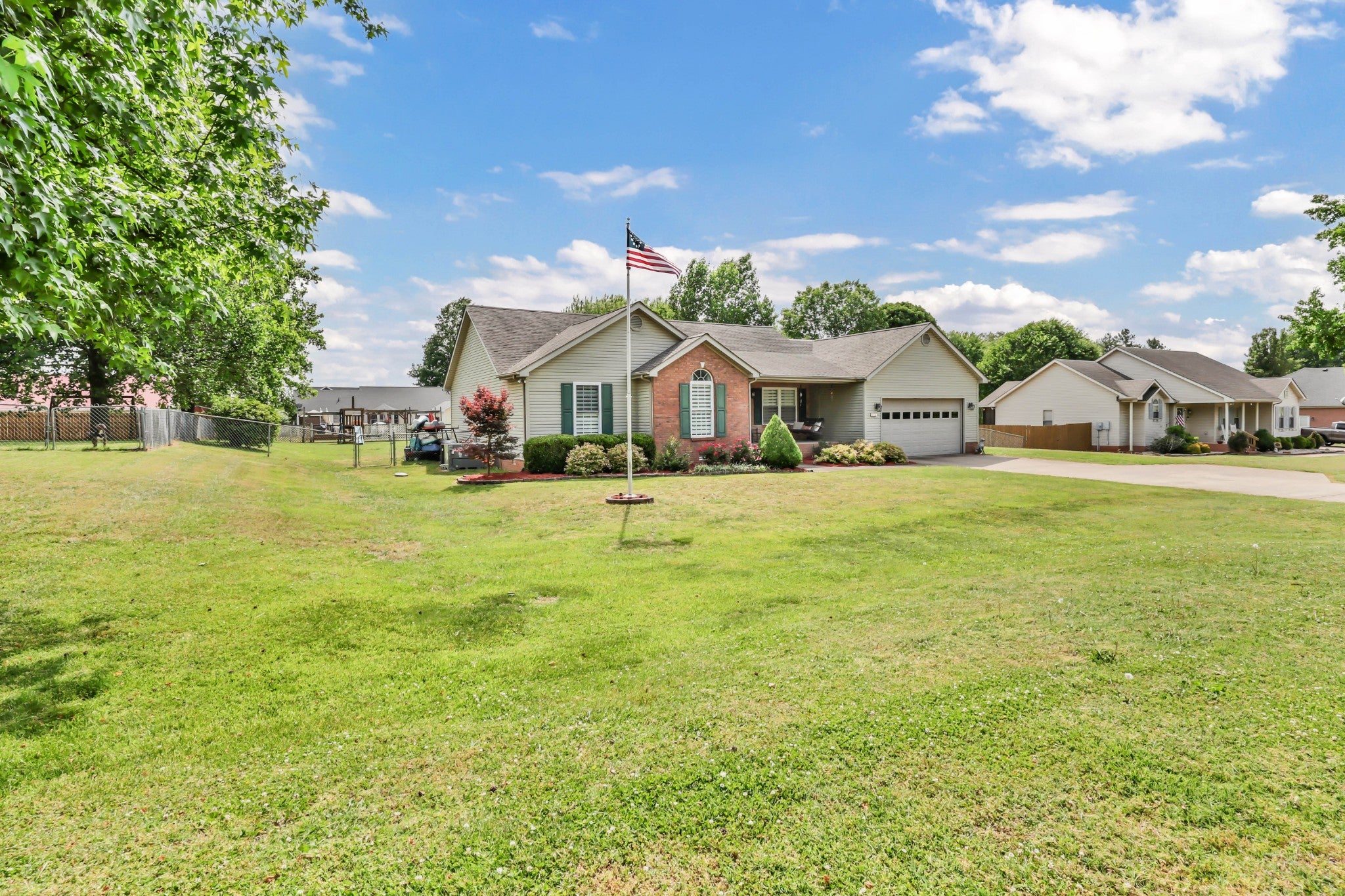 4111 Dixie Beeline Hwy