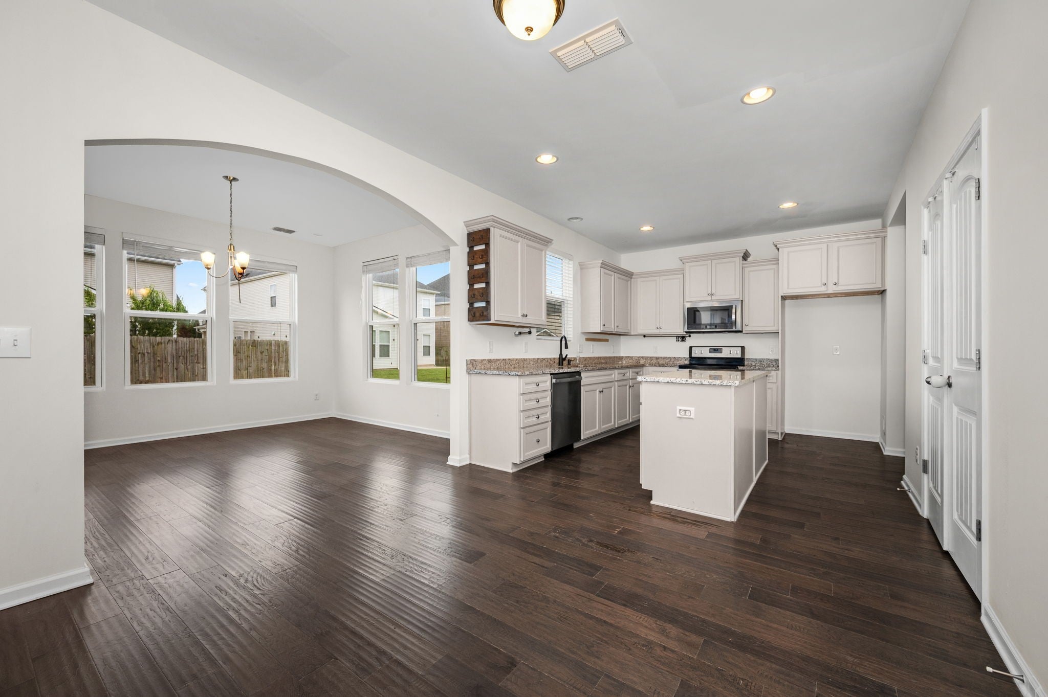 2505 Miranda Dr