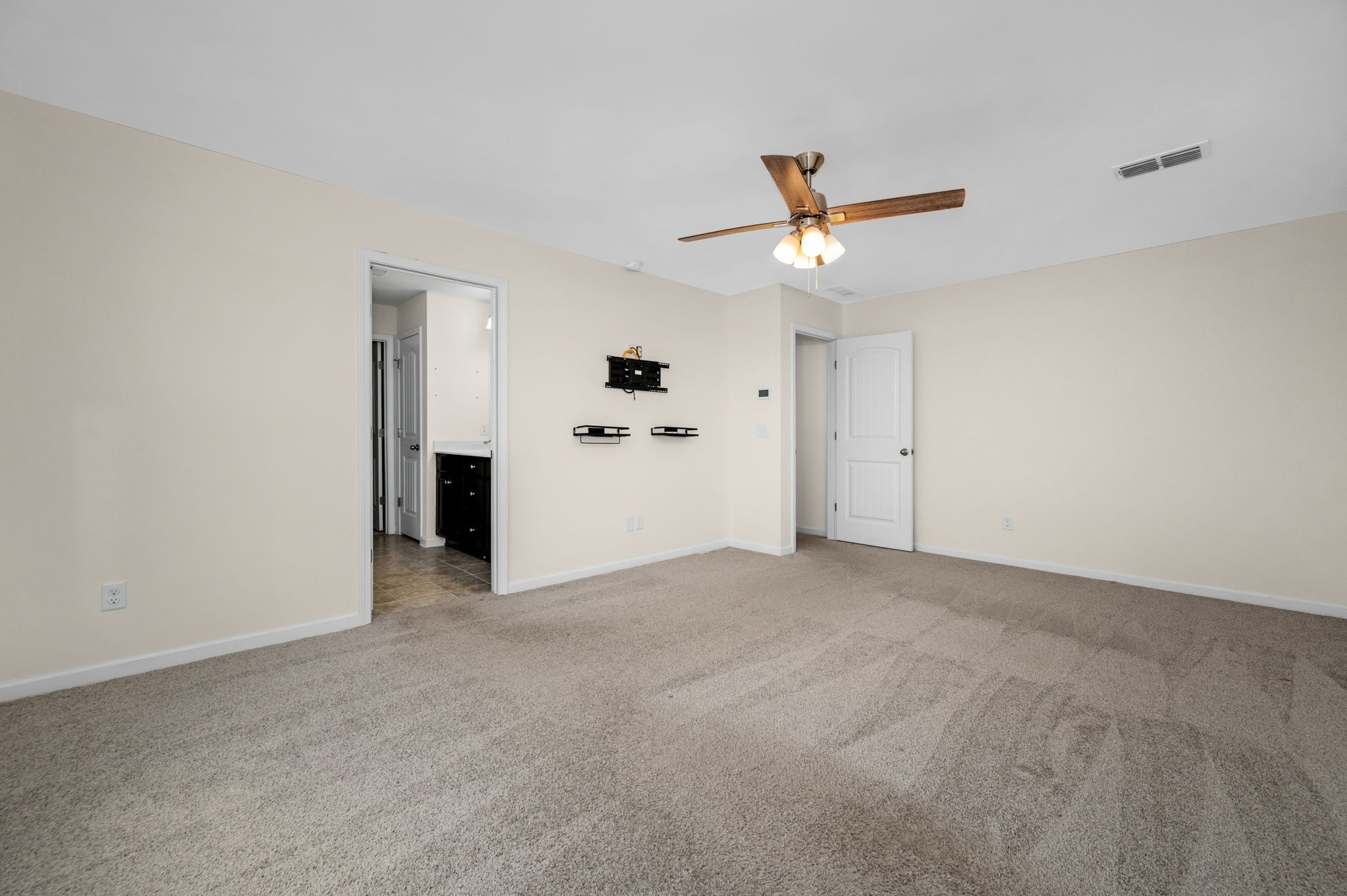 2505 Miranda Dr