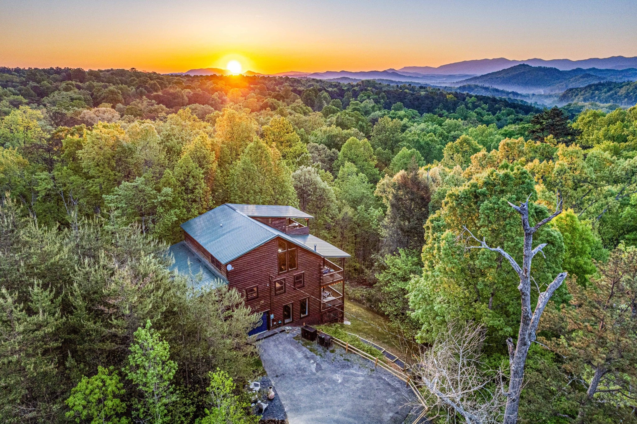 2010 Bluff Mountain Rd