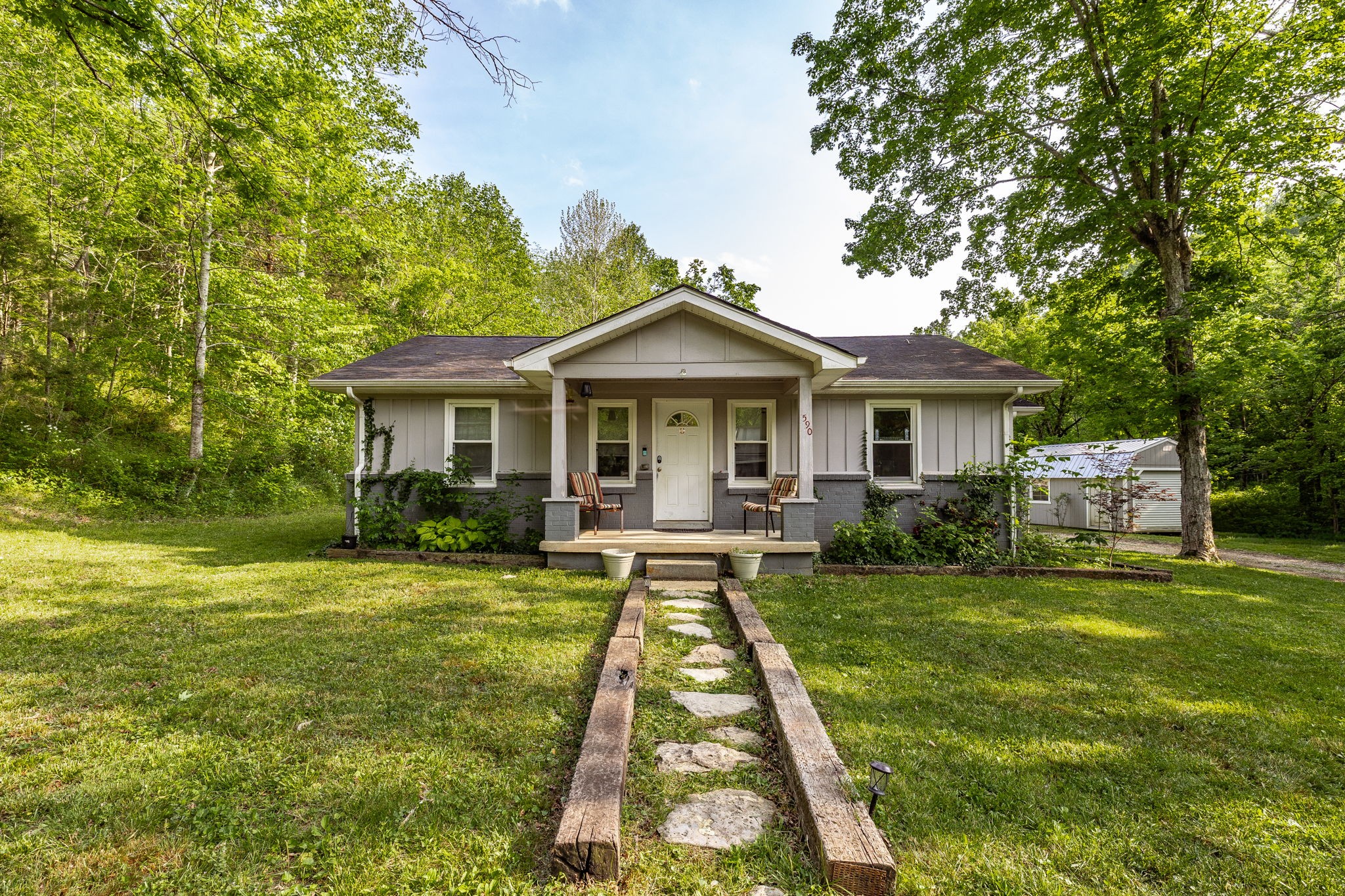 590 Leath Chapel Rd