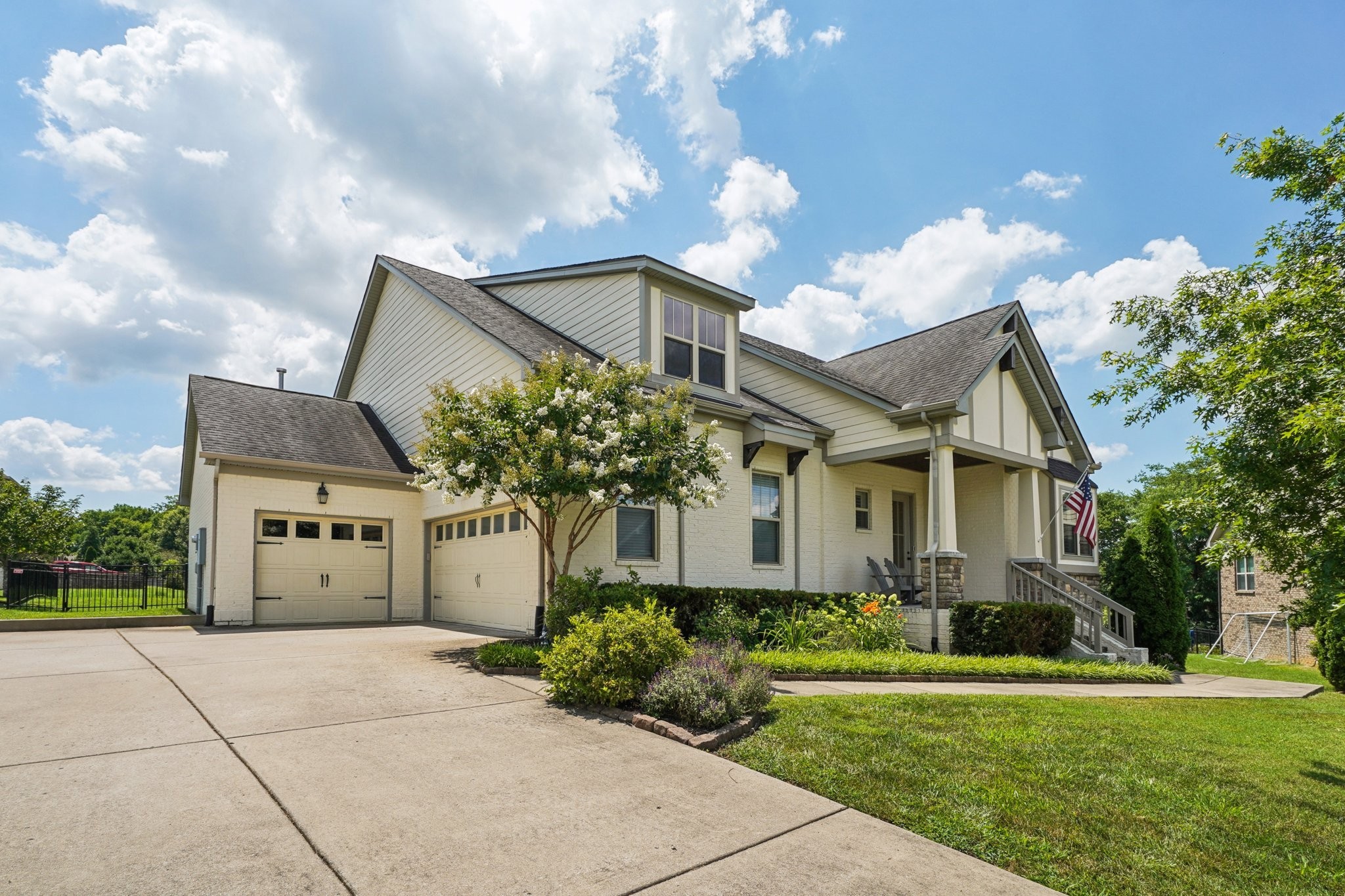 1003 Glasgow Ct