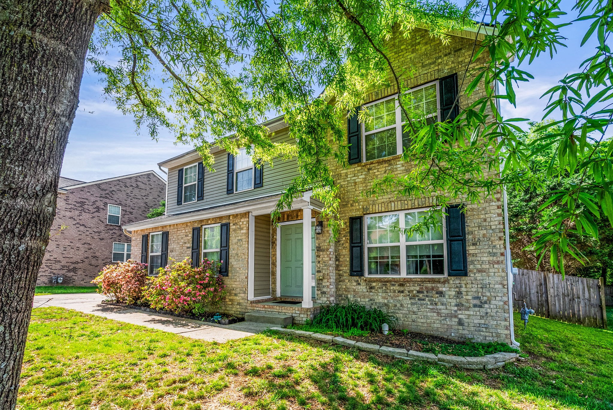 661 Smoky Mountains Dr