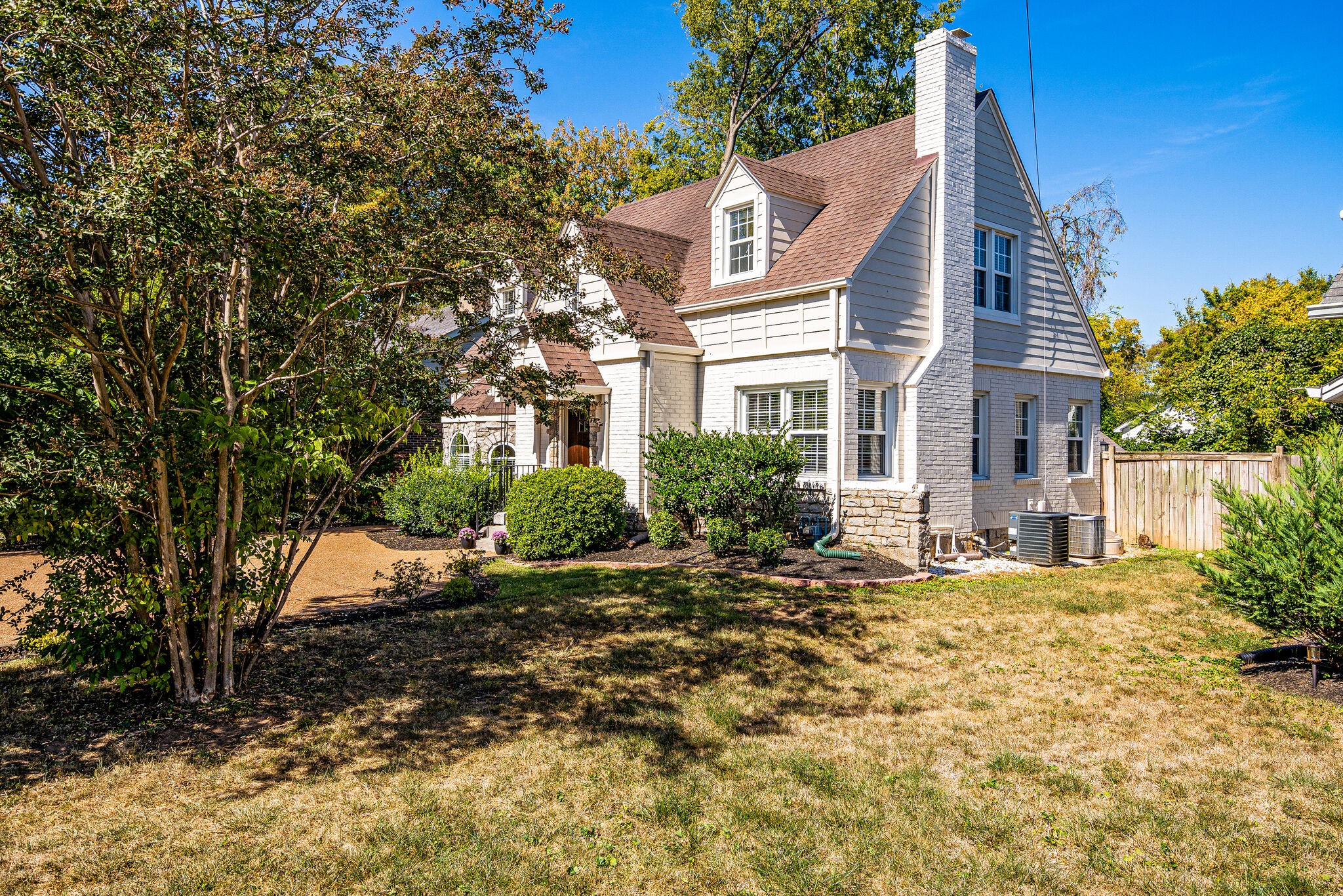 816 Inverness Ave