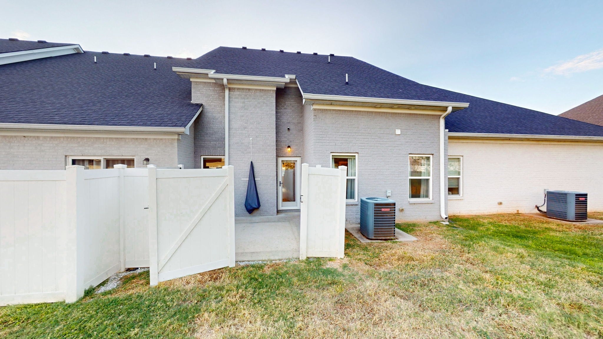 3514 Pershing Dr