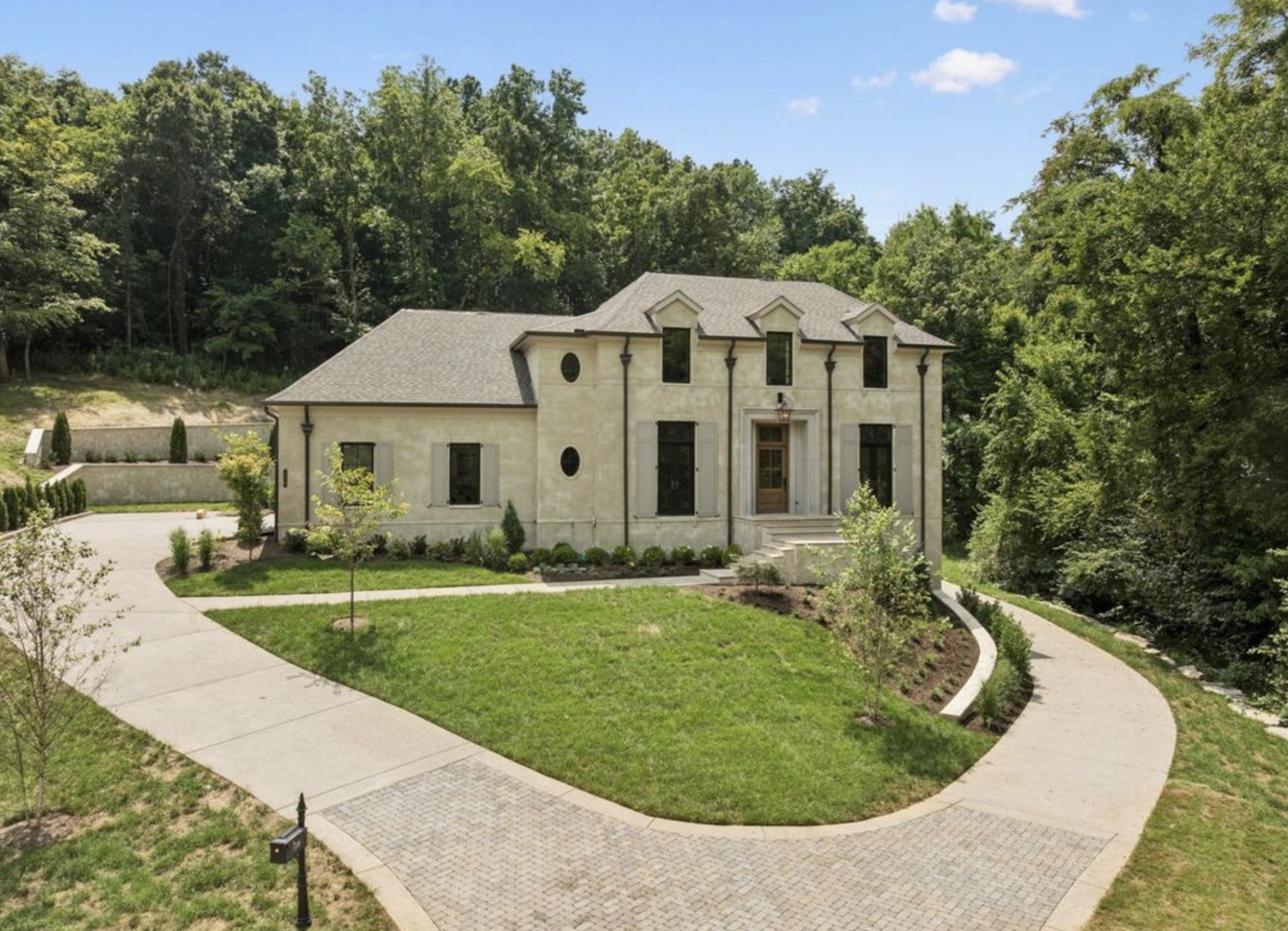 116 Earlham Ct