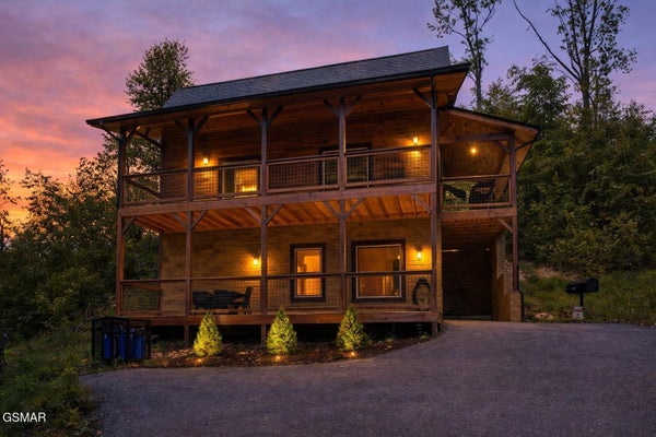 620 DEER PATH LN, GATLINBURG, TN 37738 - Image a1fd51441edf4debc2bcb6f995dcb84e/1642650028