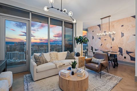 Photo of 1616 West End Ave #2011, Nashville, TN 37203 (MLS # 3208429)