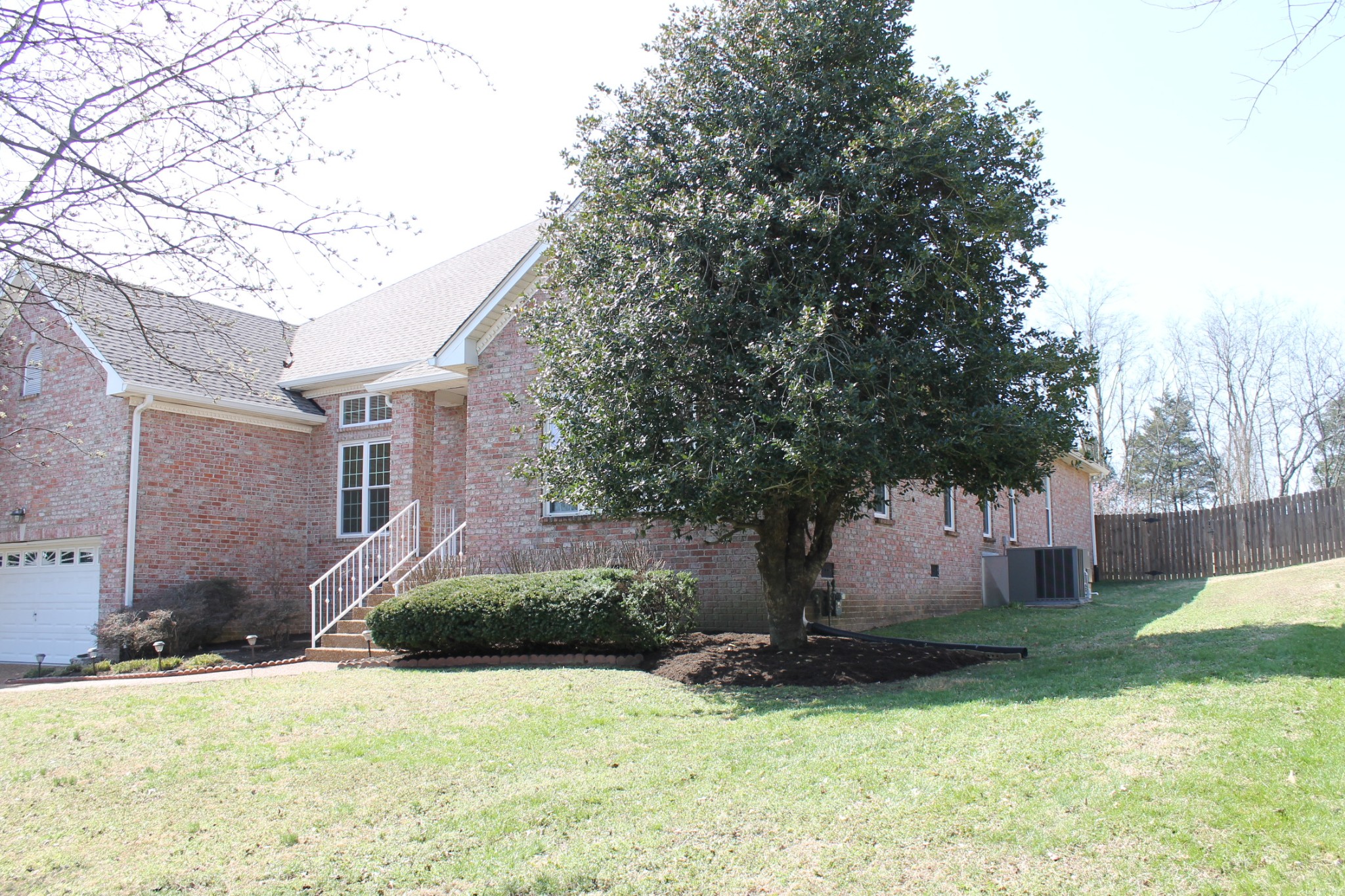 816 Loretta Dr