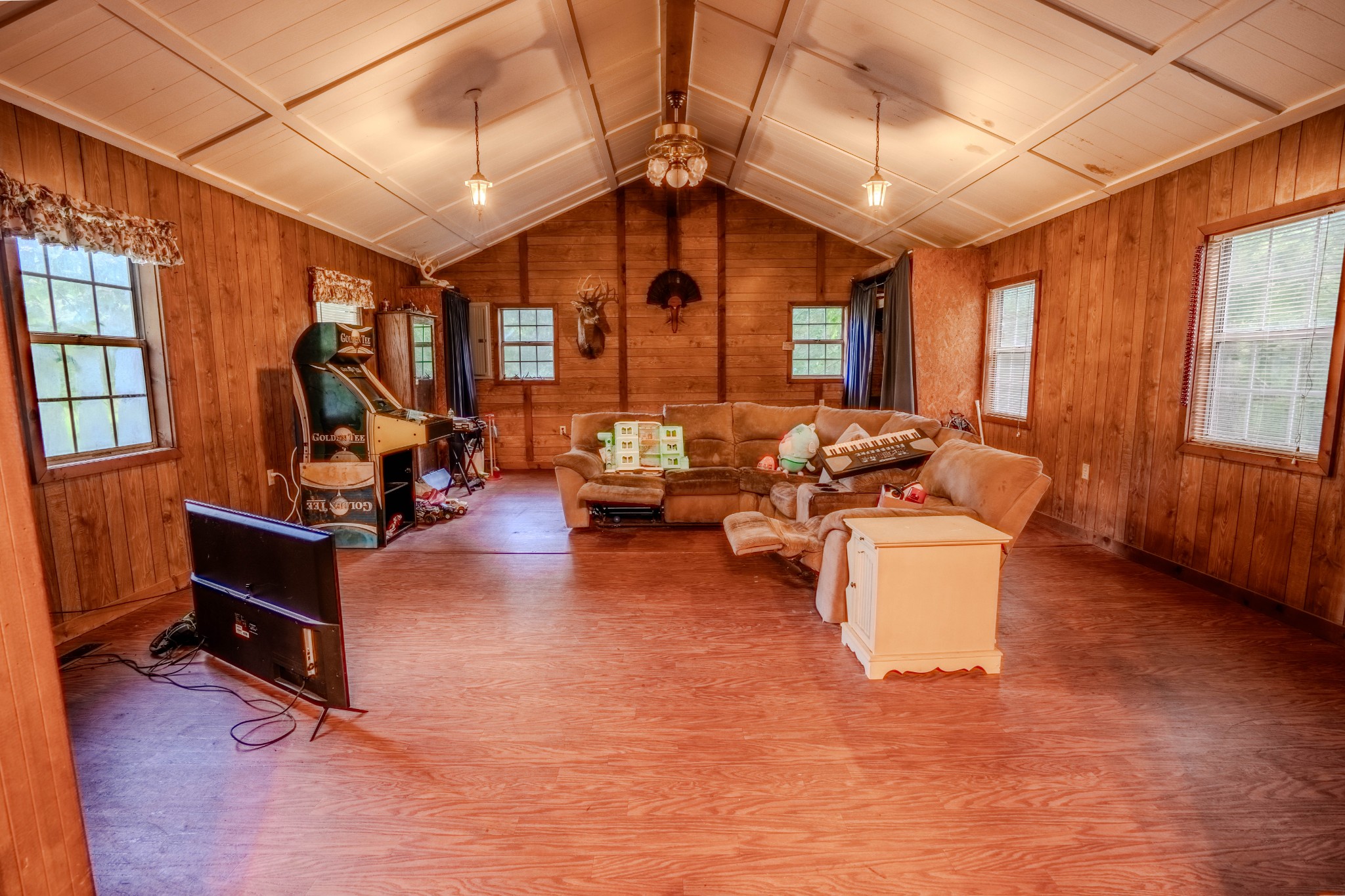 366 Ridge Rd