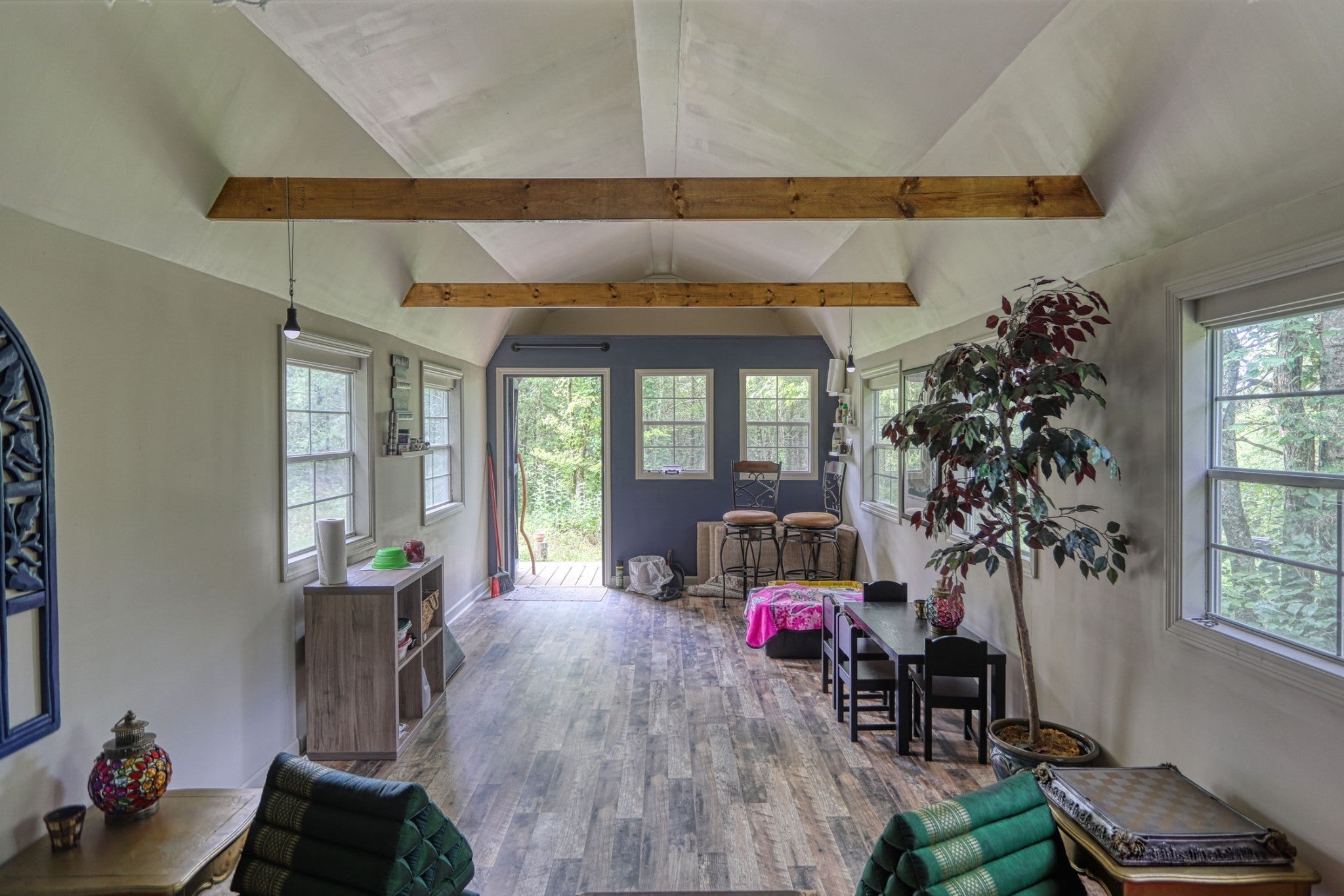 193 Dixon Ln