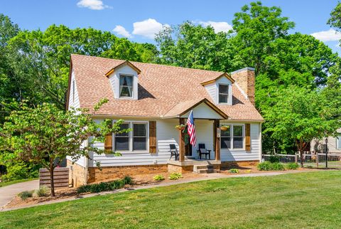 2874 Stacy Ln Clarksville TN 37043