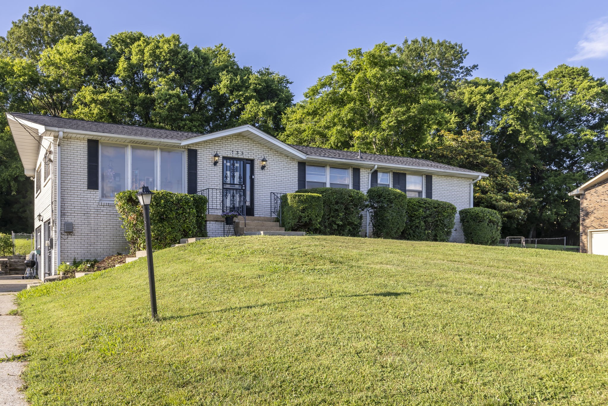 135 Southridge Dr
