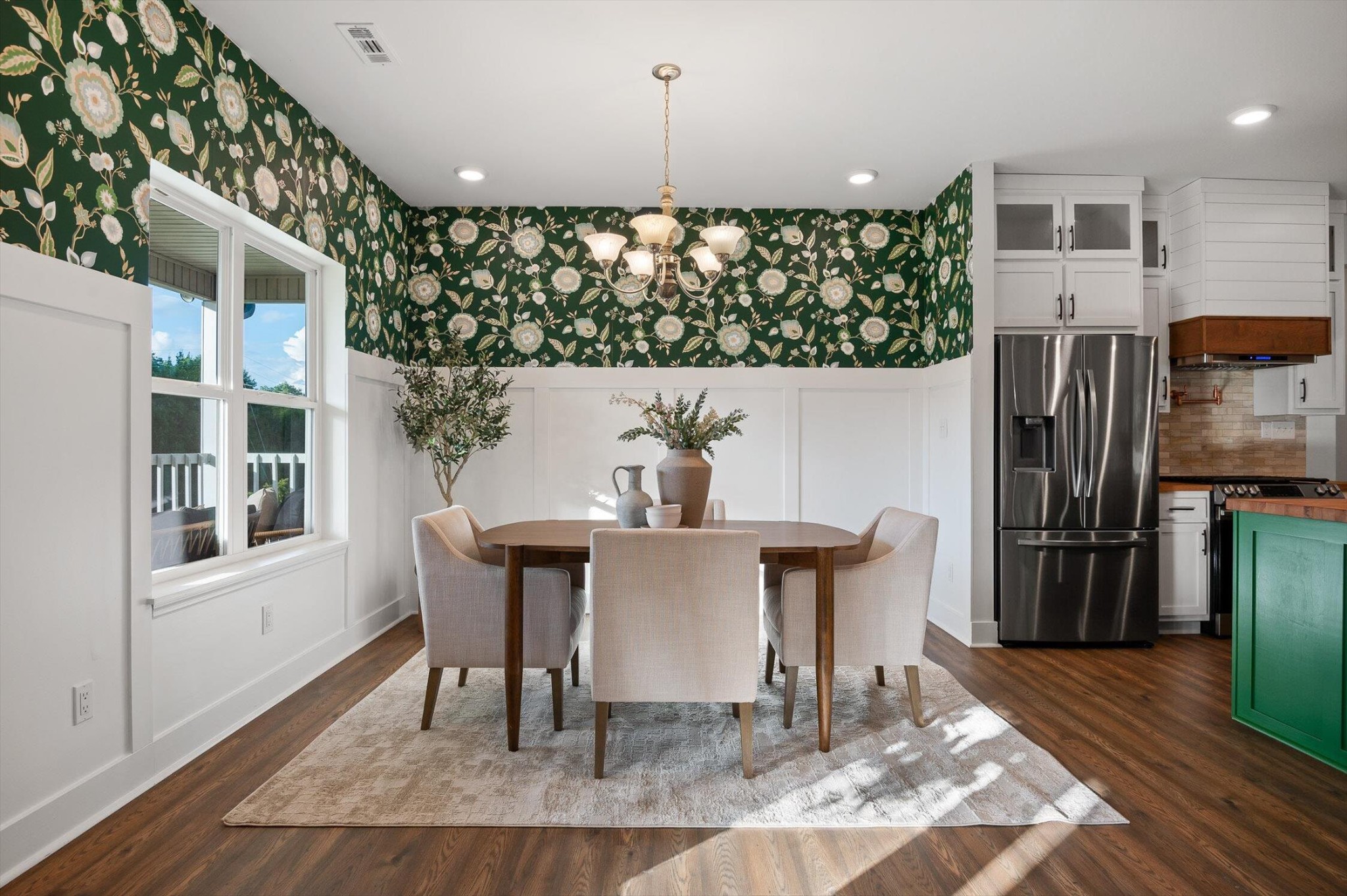 406 Green Brier Lane