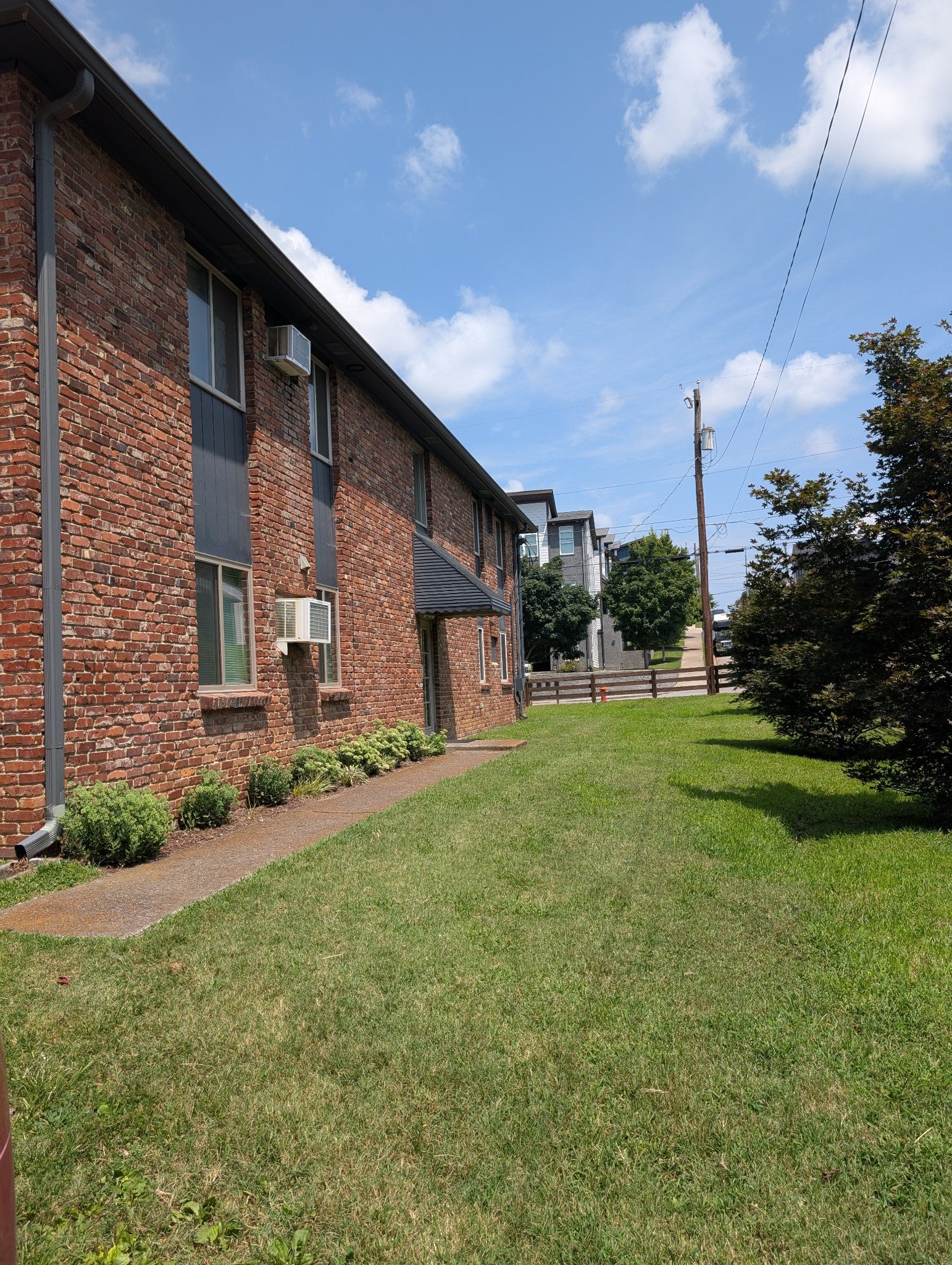 2.0-bed rental at 1101 Wade Ave A