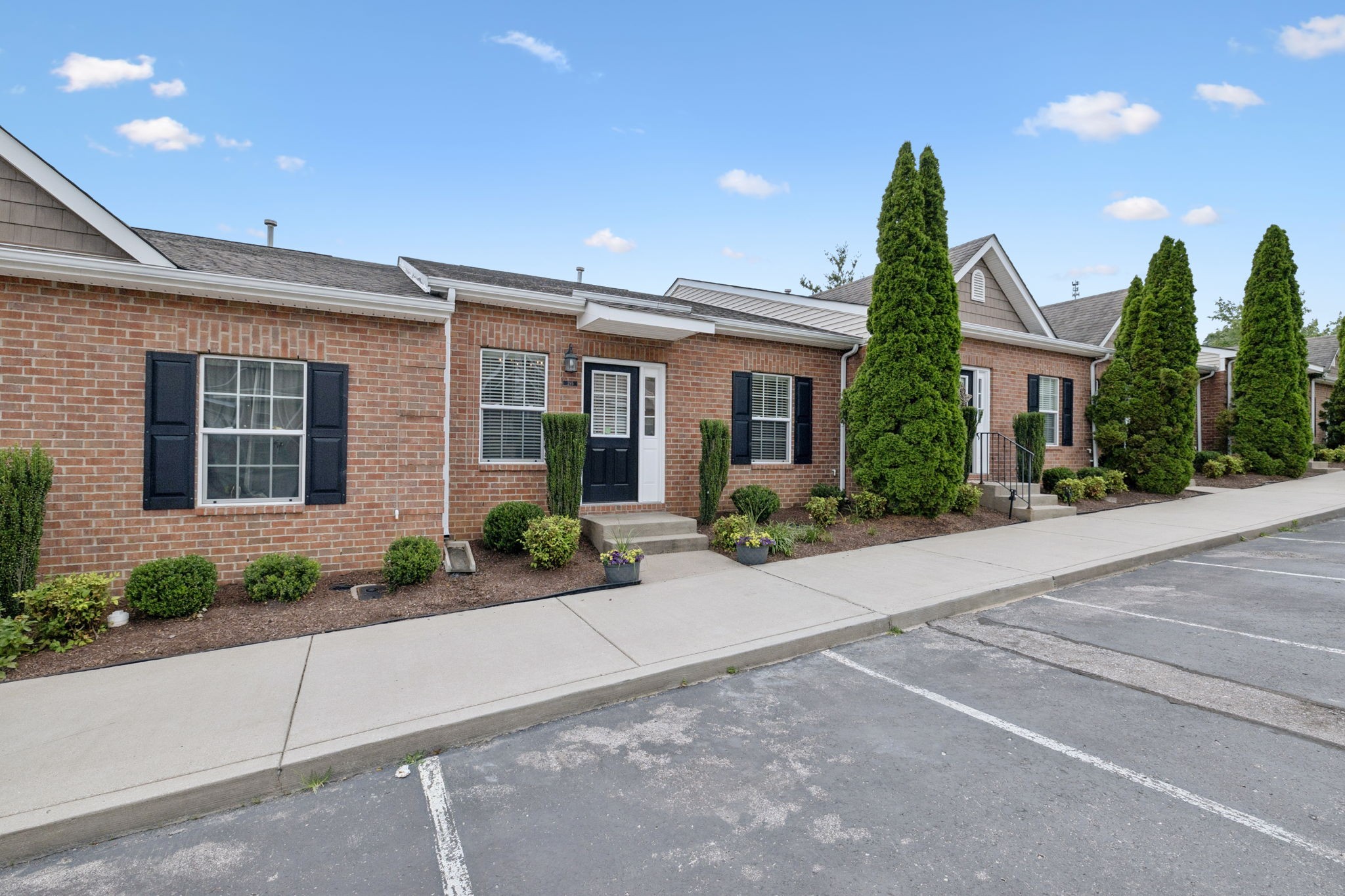 1101 Downs Blvd 295