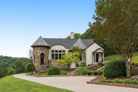 1026 Holly Tree Gap Rd Brentwood TN 37027