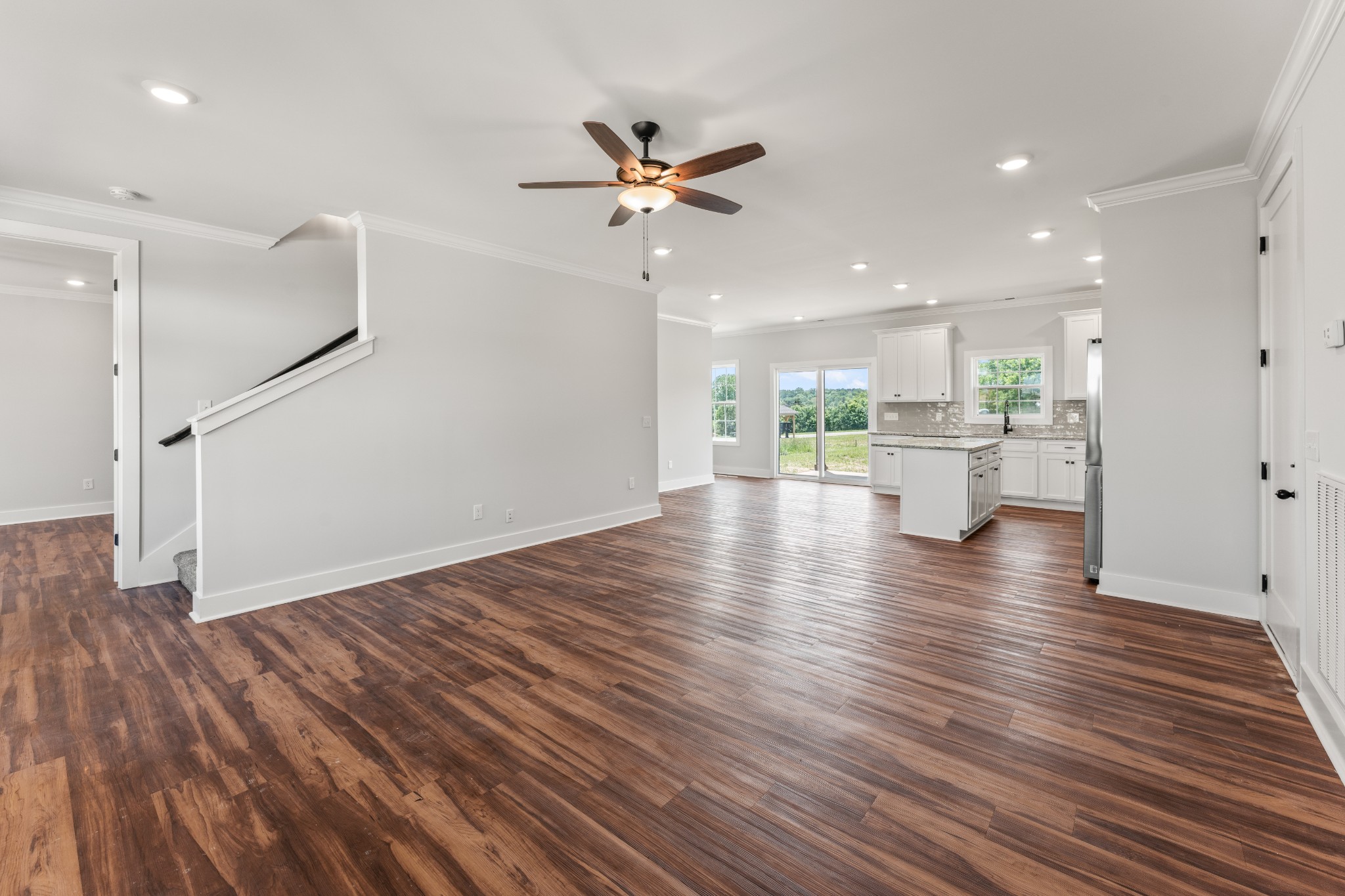 95 Lookout Dr