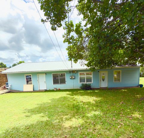 1105 Cumberland St Decherd TN 37324