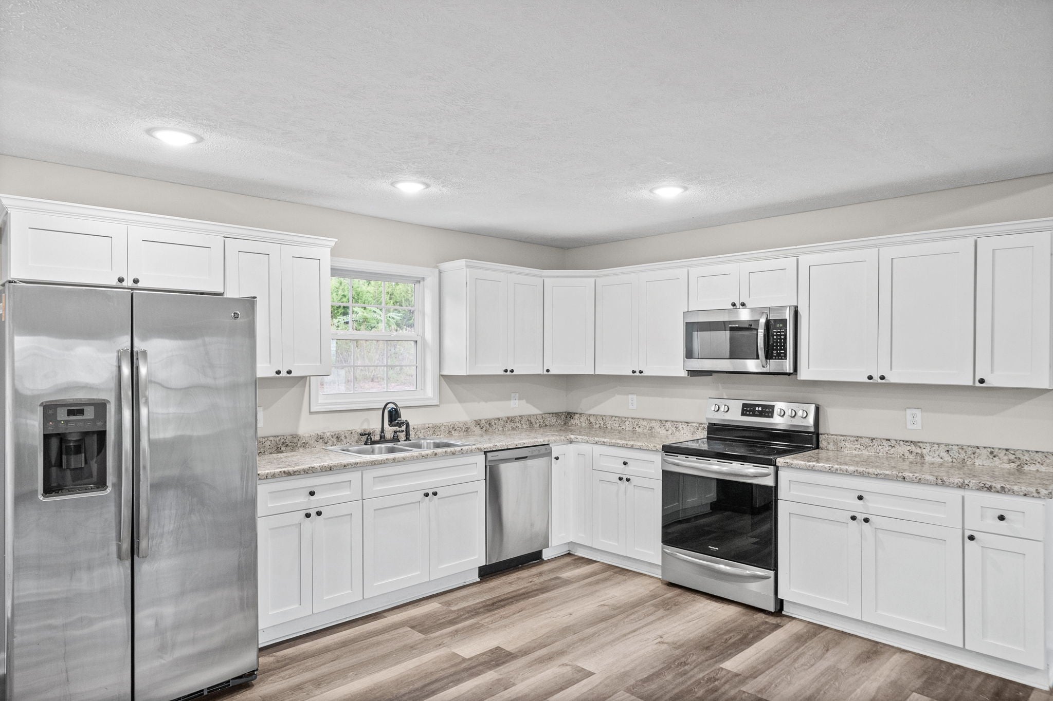 304 Lexie Dr