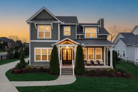 998 Spruce Ridge Ln Spring Hill TN 37174