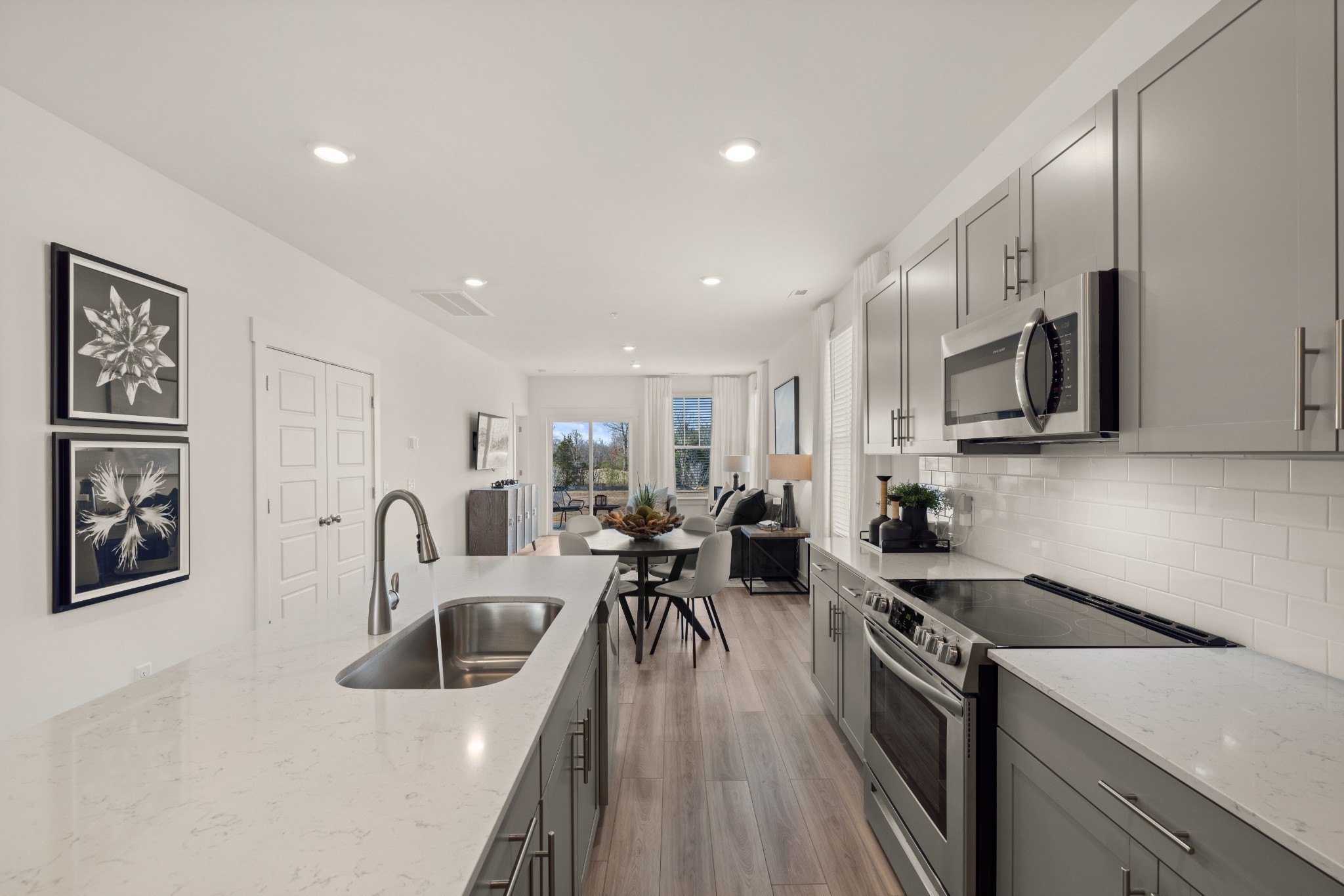 1647 Manuka Lane