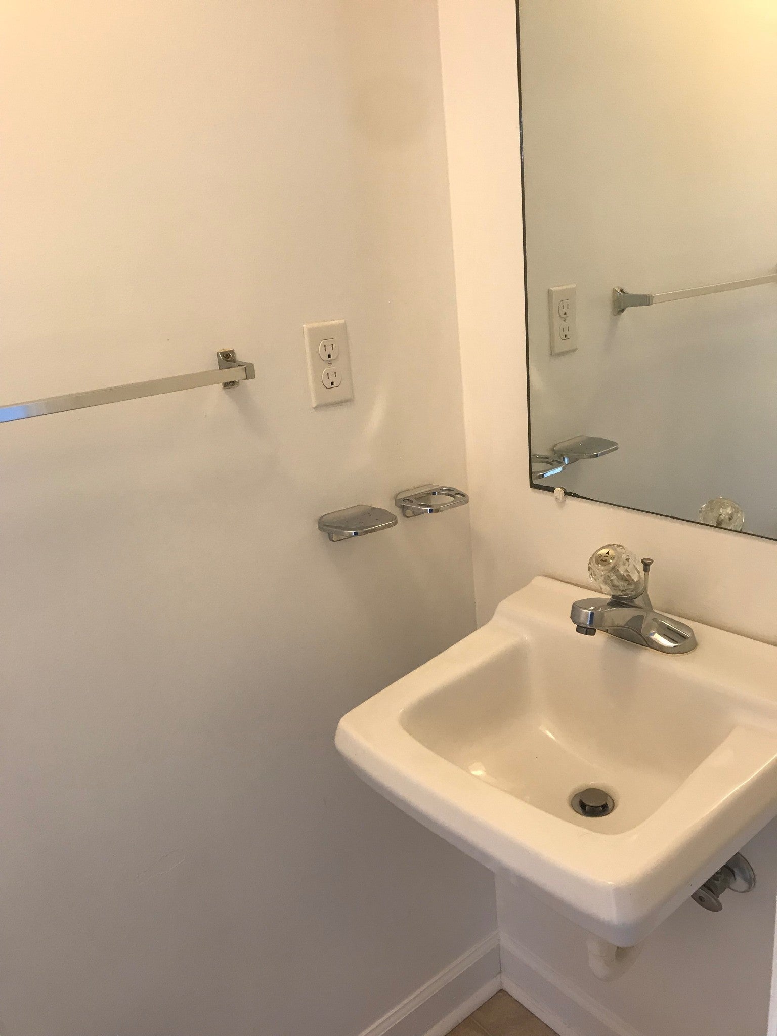 362 Peabody Dr 3