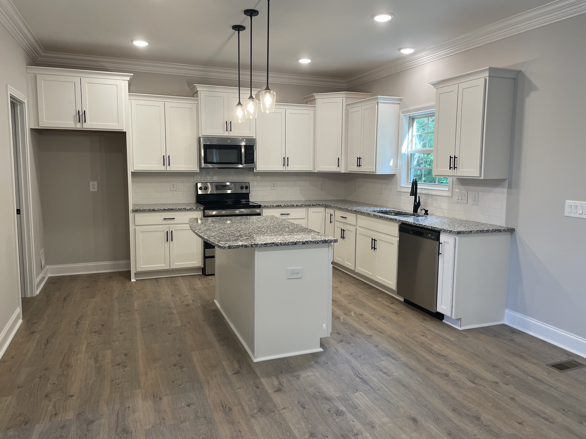 348 Timber Springs