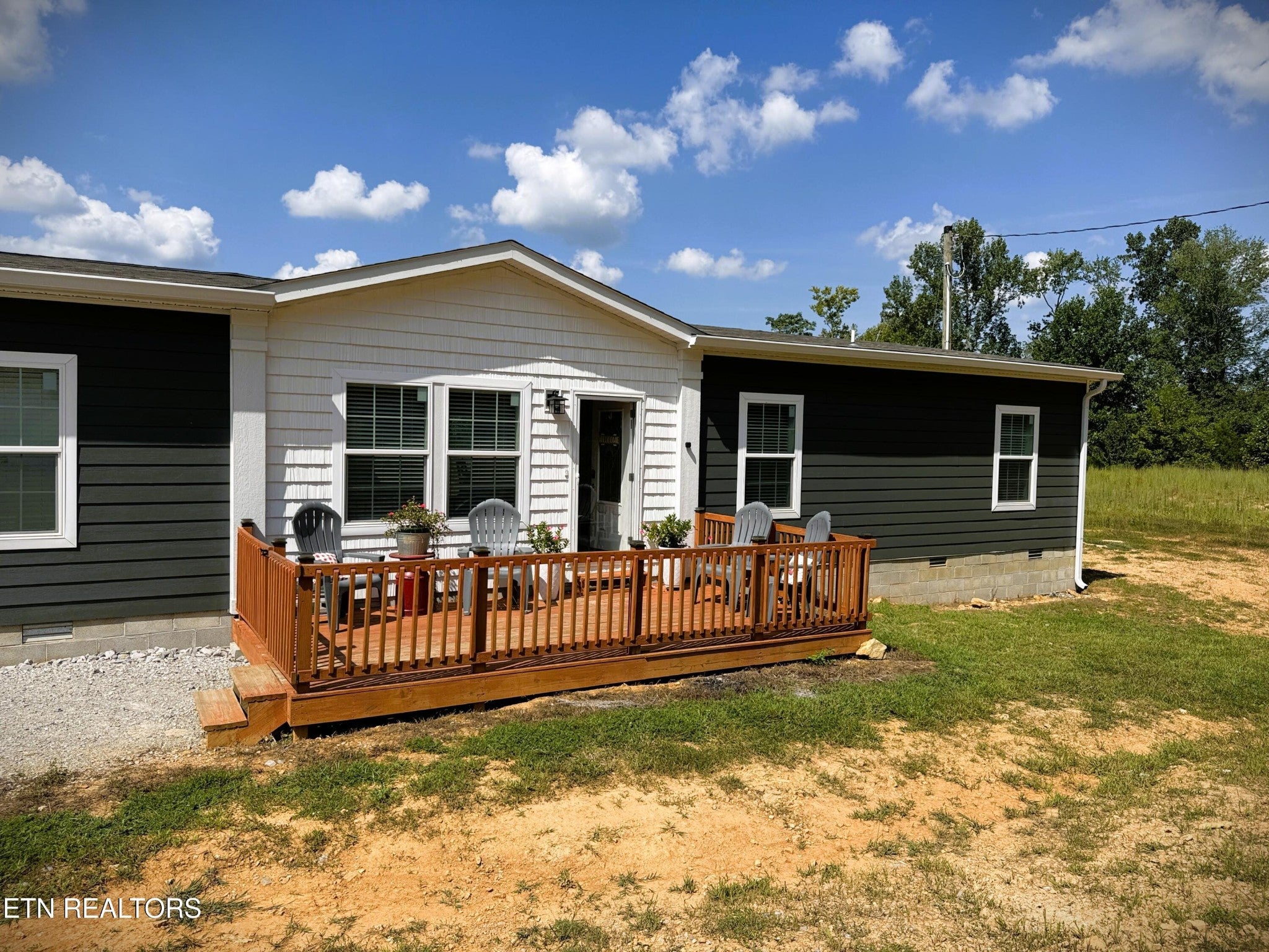 760 Dogwalk Rd