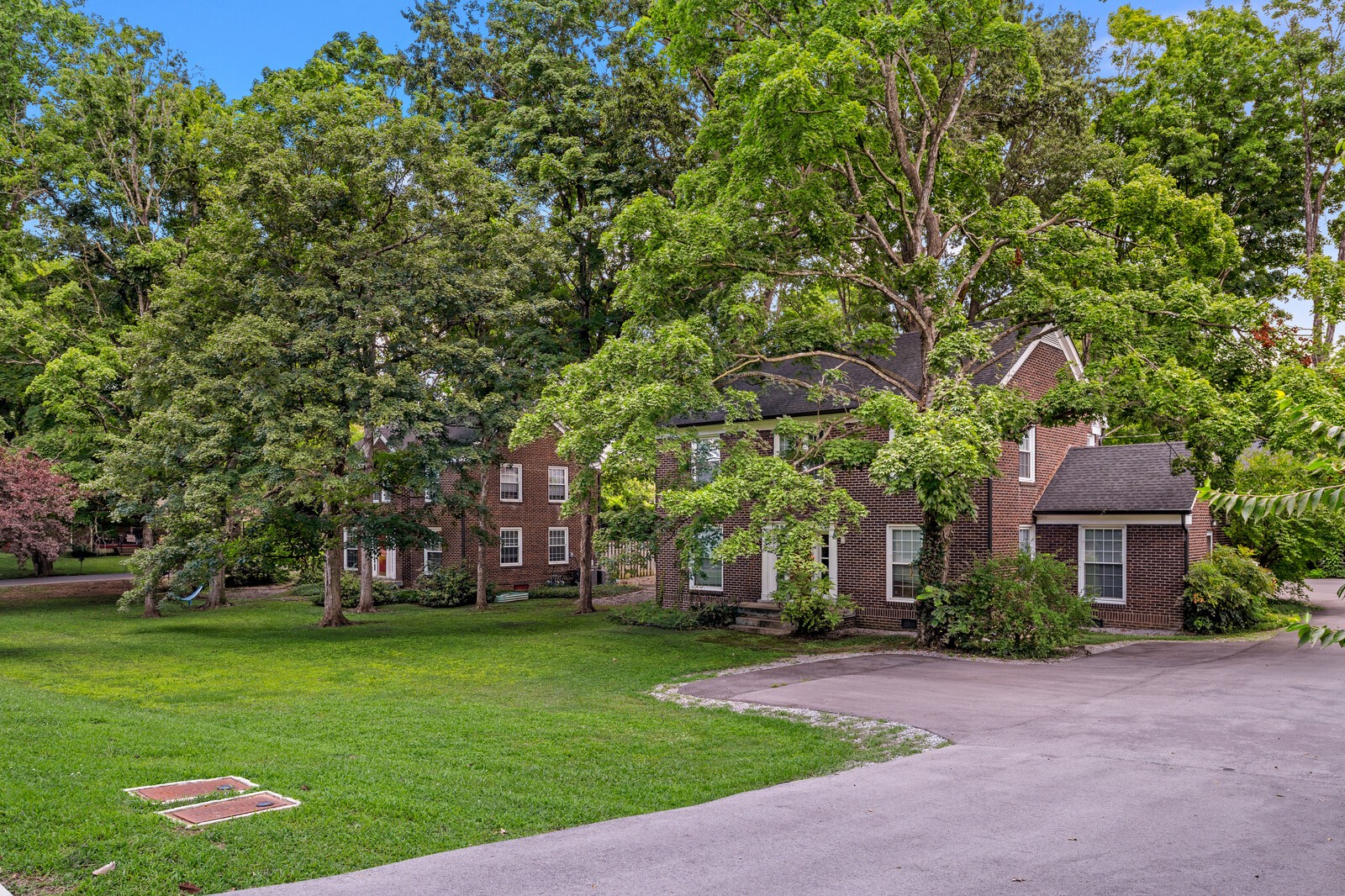 600 Bowling Ave