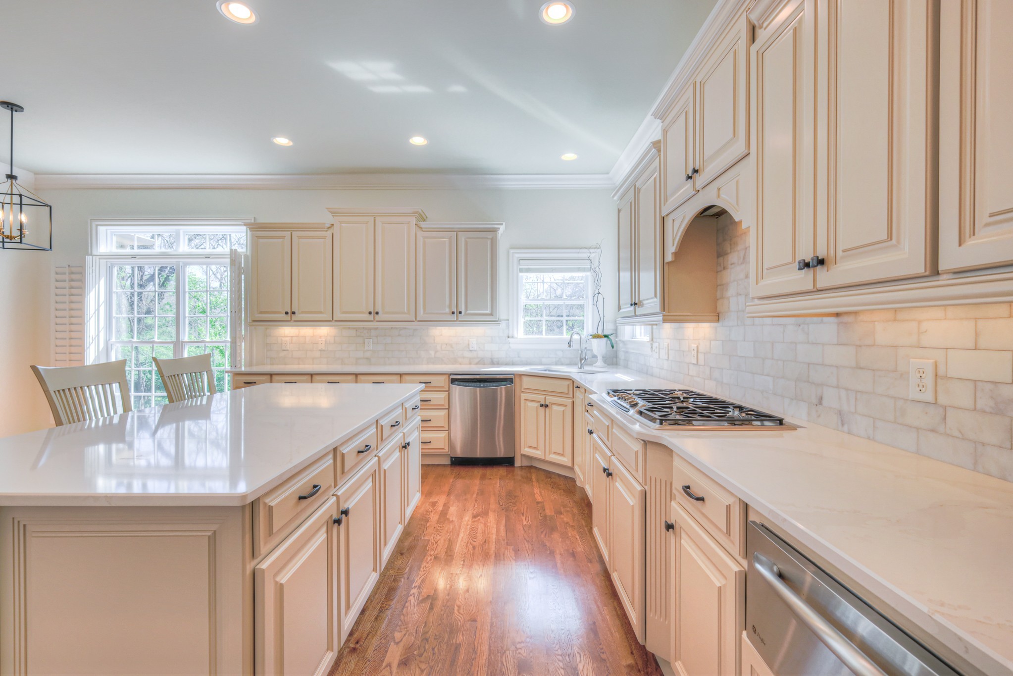 306 Battery Ct