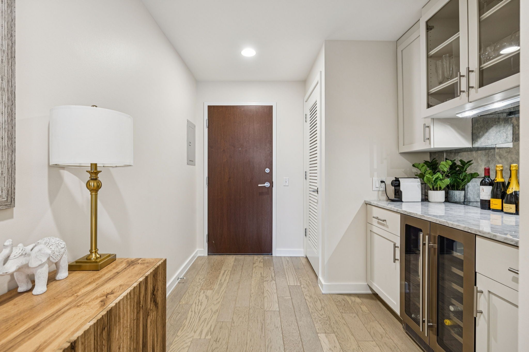 1212 Laurel St 301, Nashville TN 37203 1-bed condo, photo 5 of 54