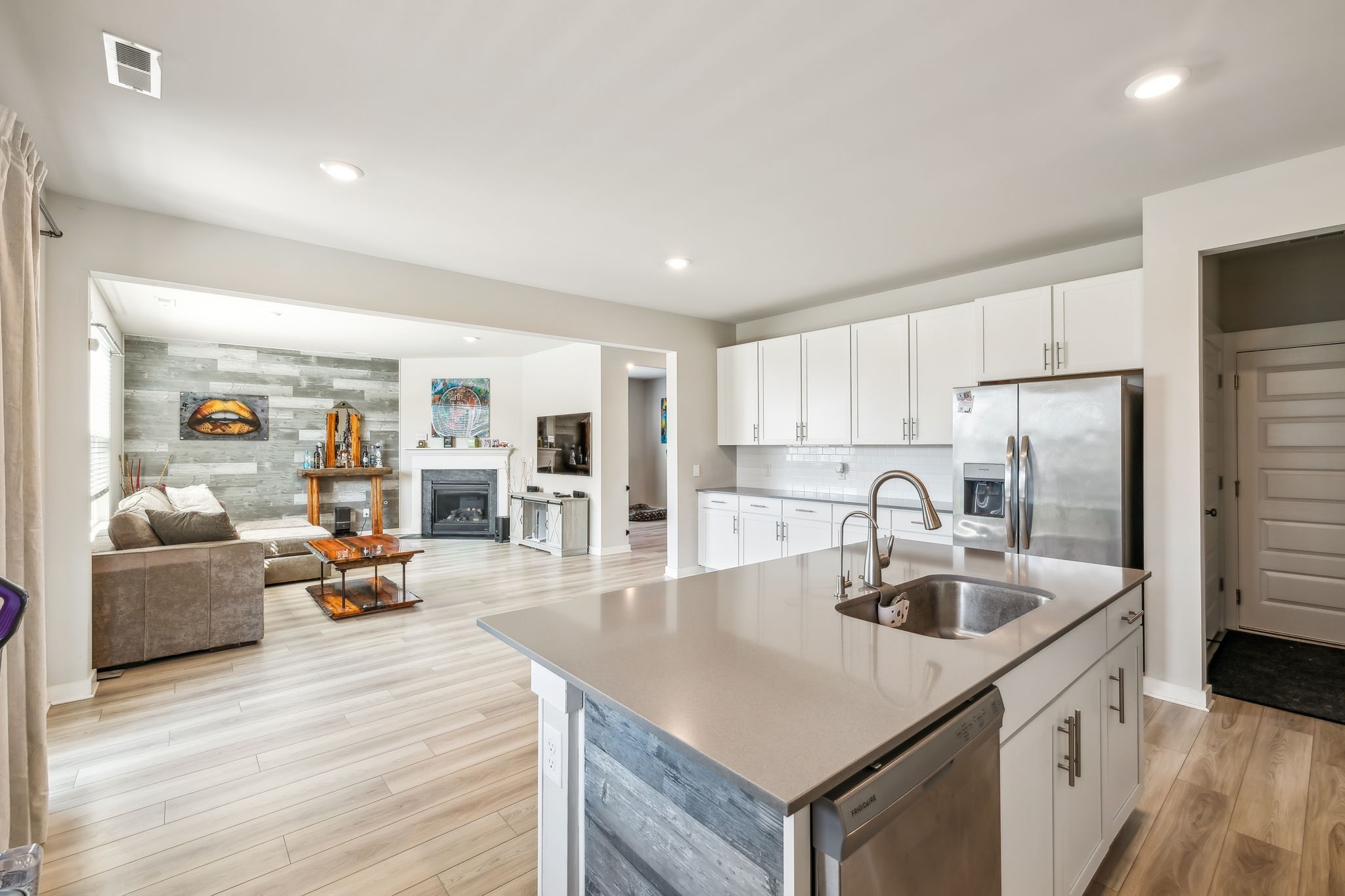 1001 Ewell Farm Cir