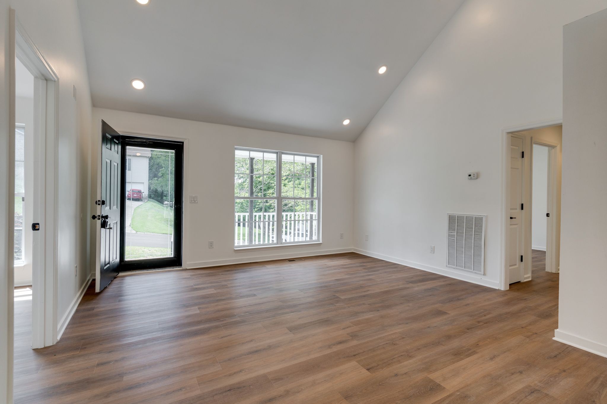 107 Overlook Trl