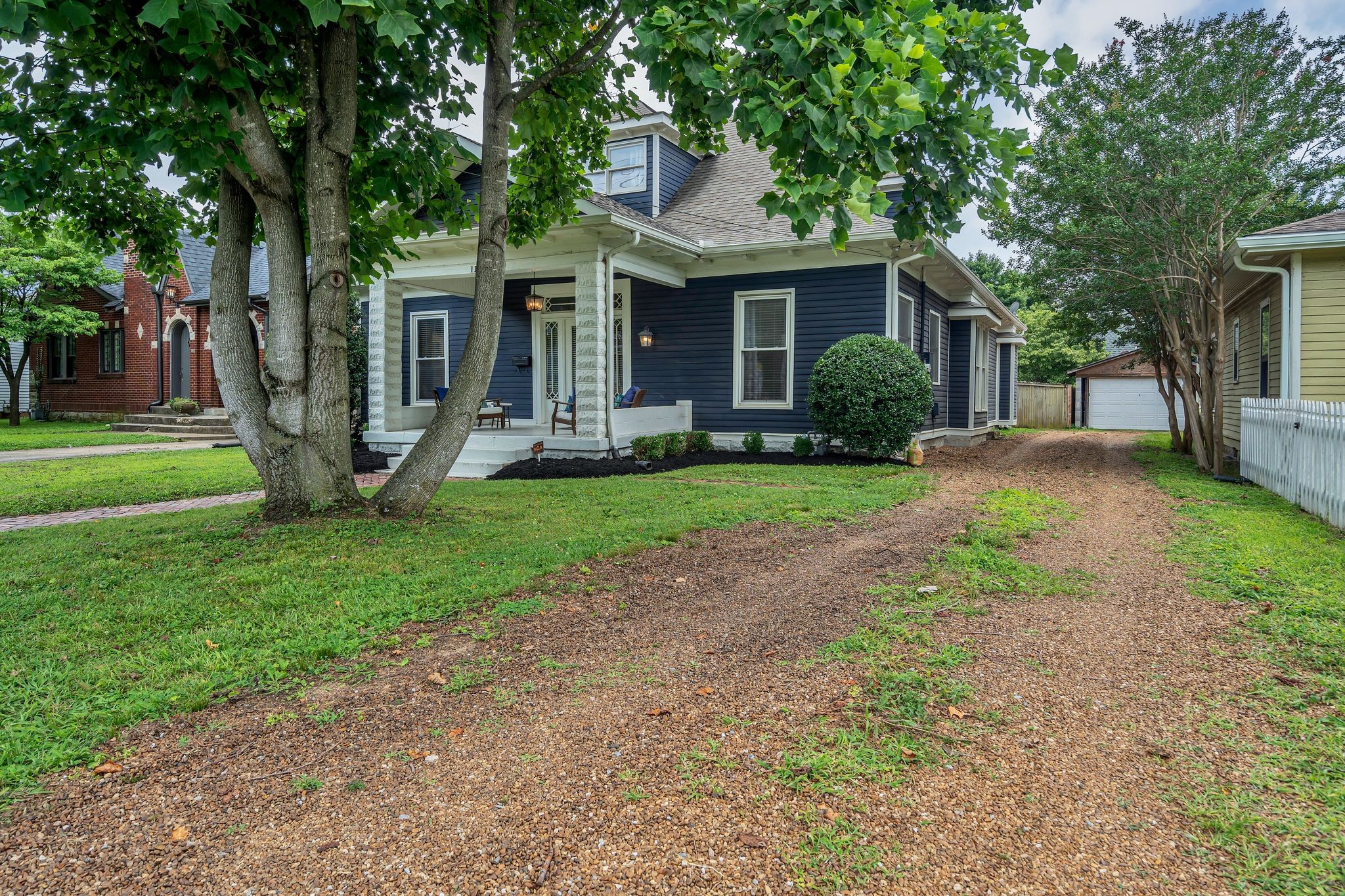 113 Scott Ave