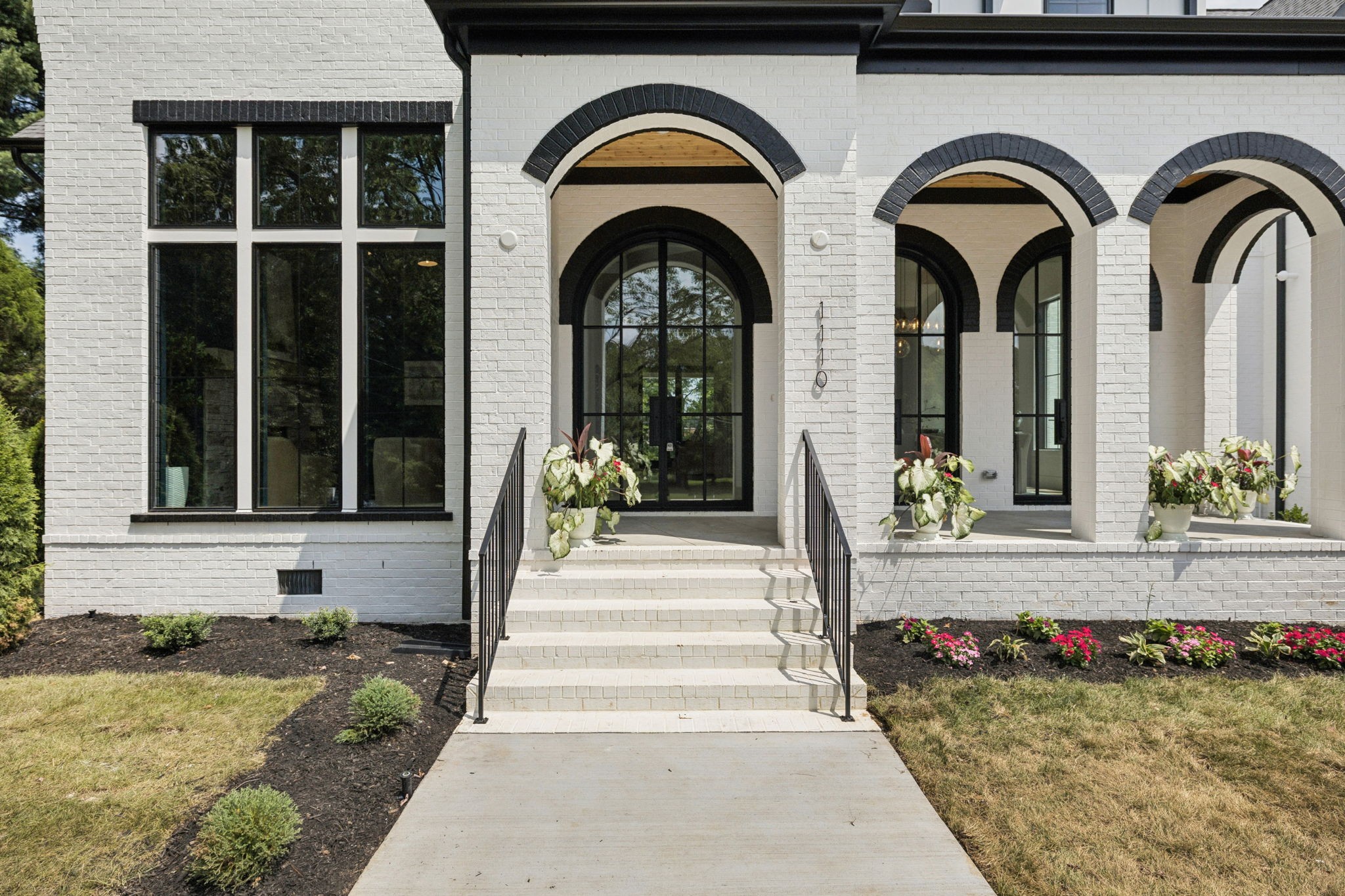 1110 Lipscomb Dr