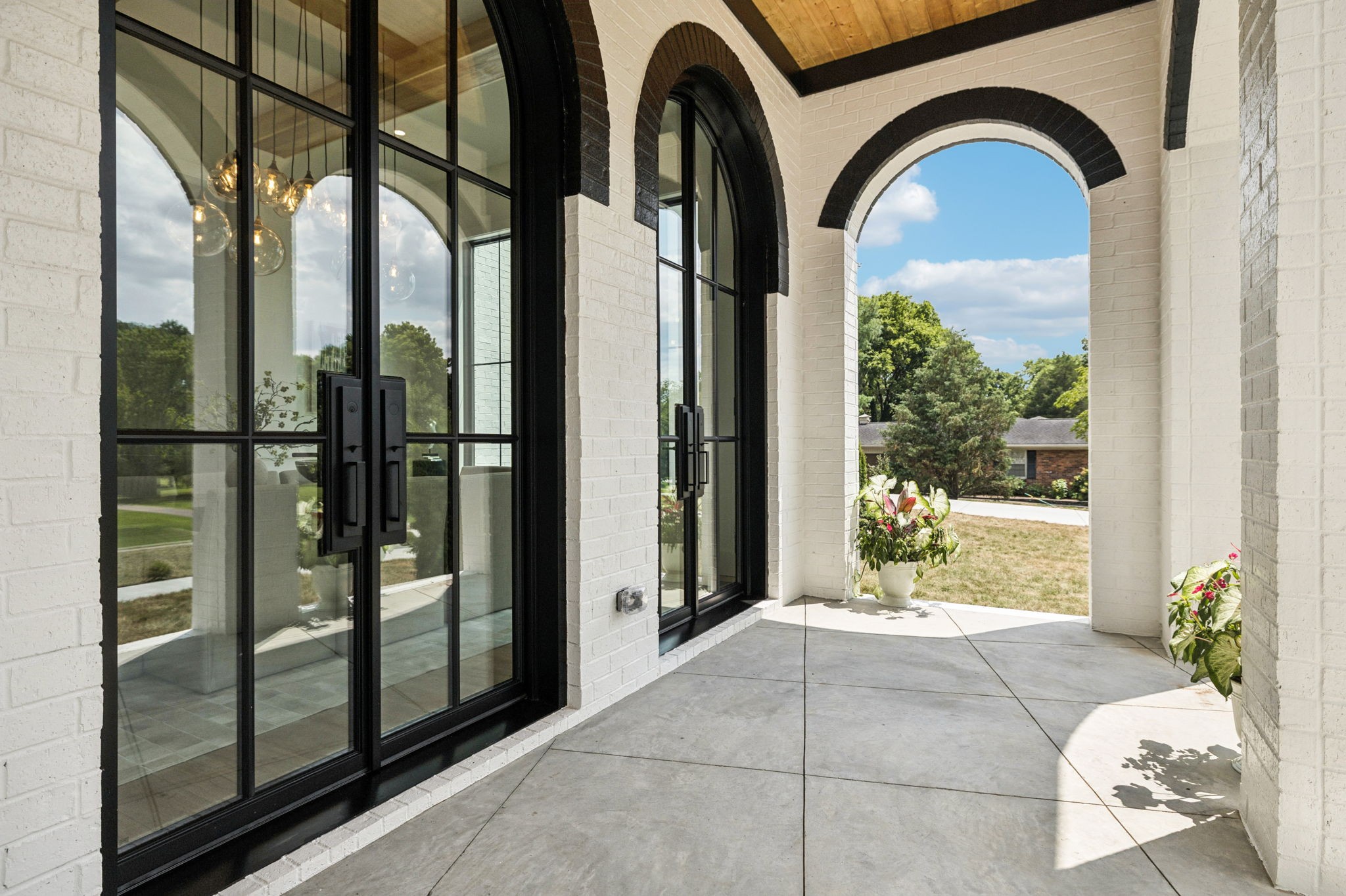 1110 Lipscomb Dr