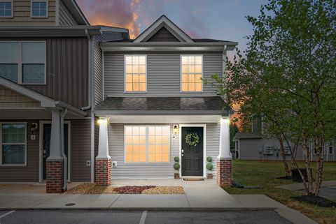 955 Big Sky Drive J Clarksville TN 37040