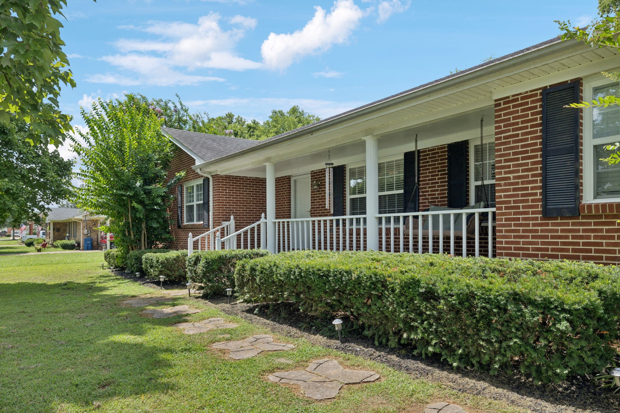 407 Mockingbird Dr