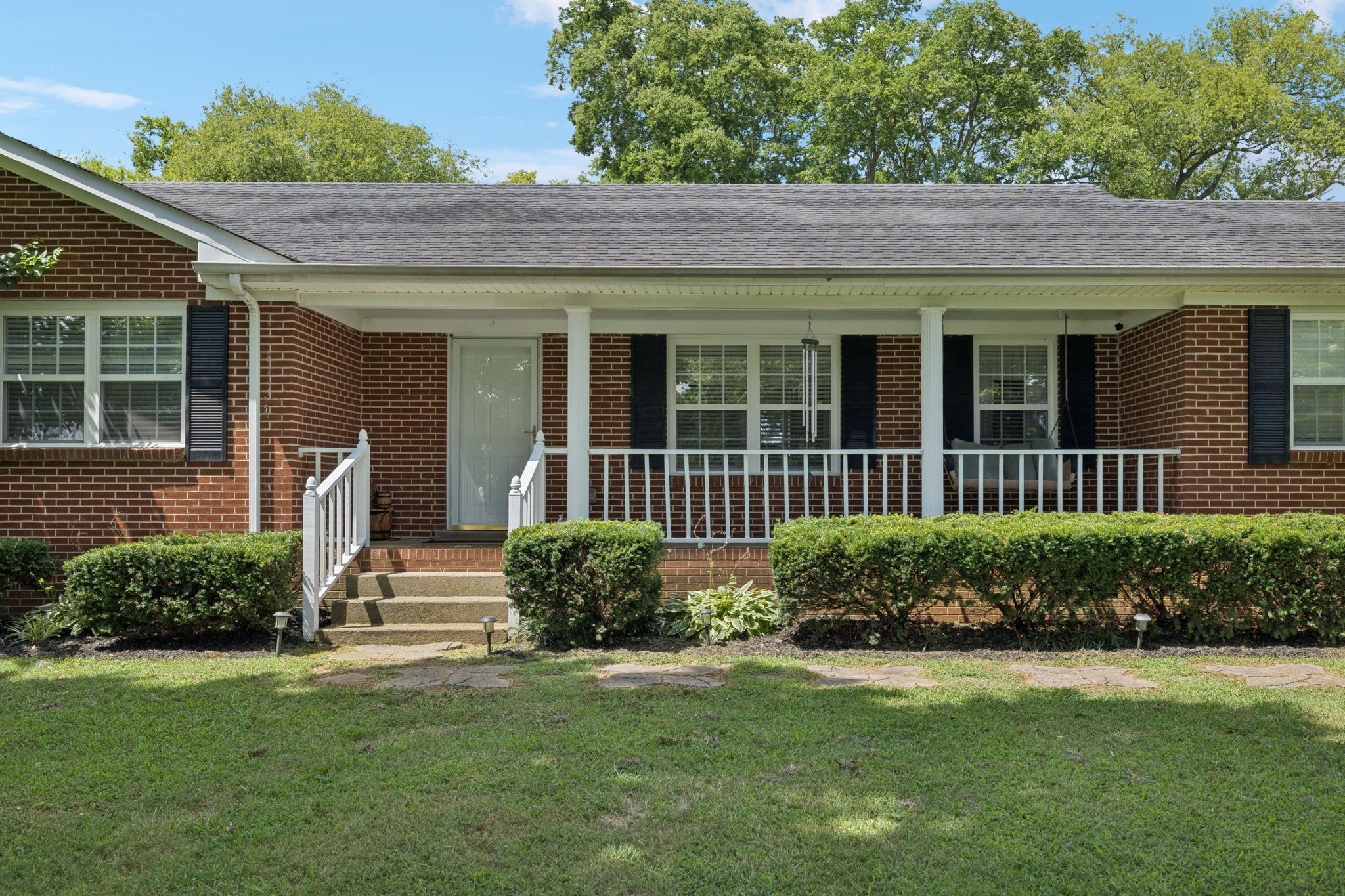 407 Mockingbird Dr