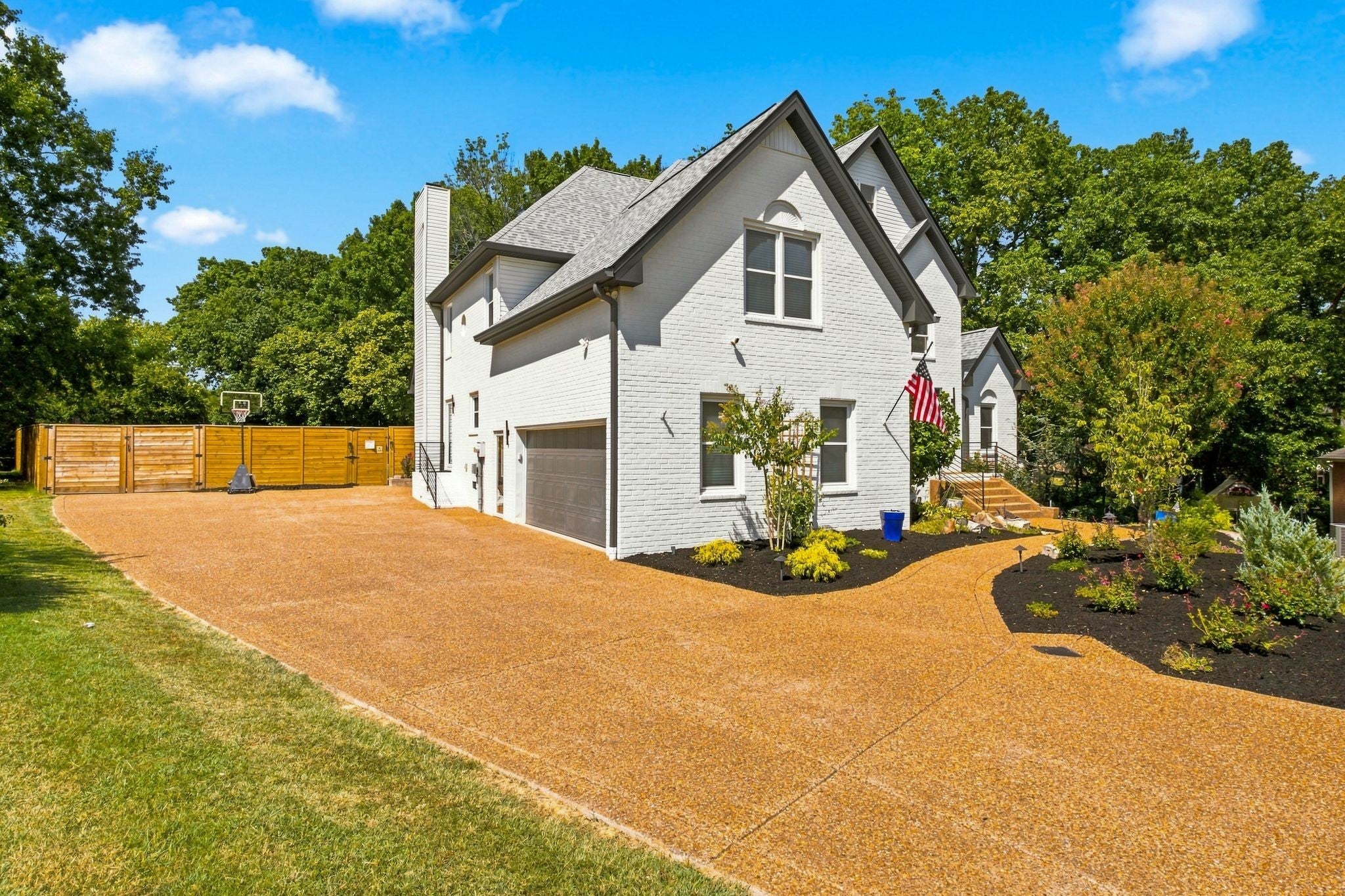 1004 Cross Creek Ct