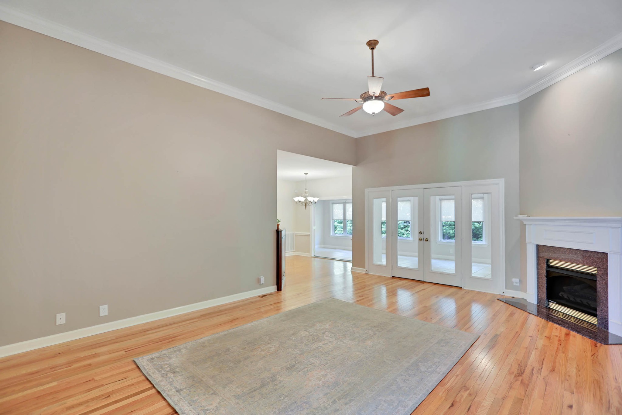 358 Spring Valley Dr