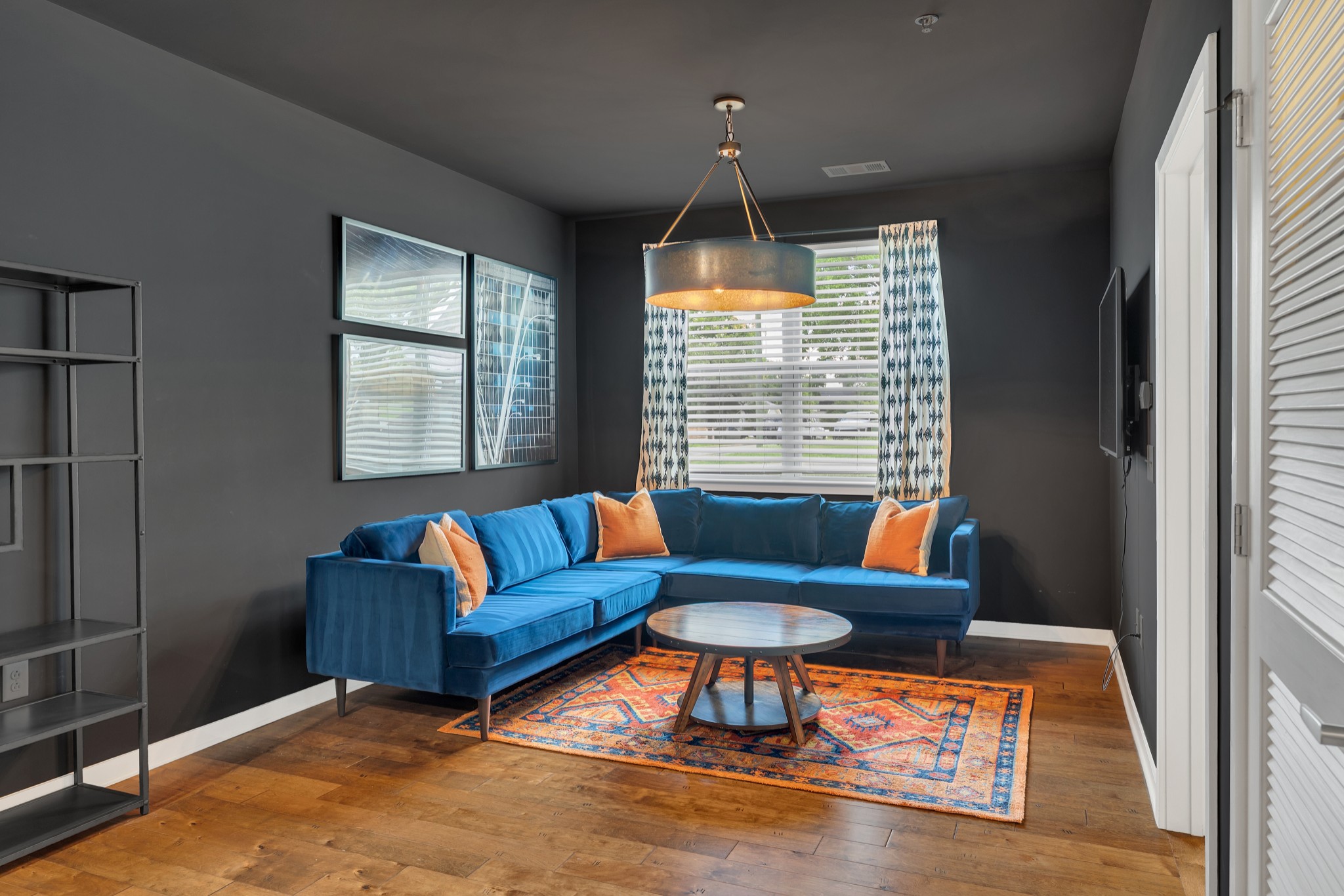 1122 Litton Ave 120