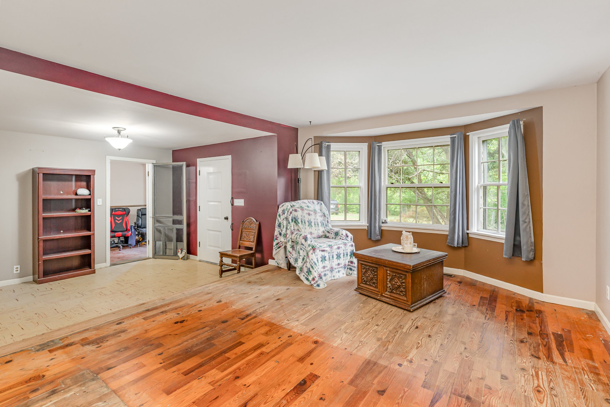 999 Stewart Rd