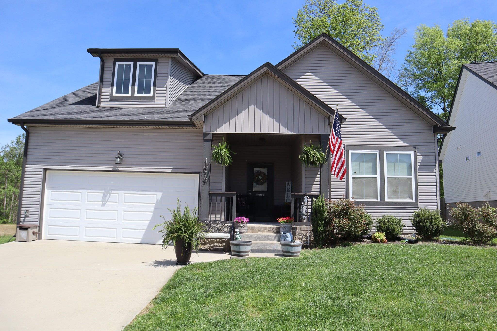 1079 Eagles View Dr