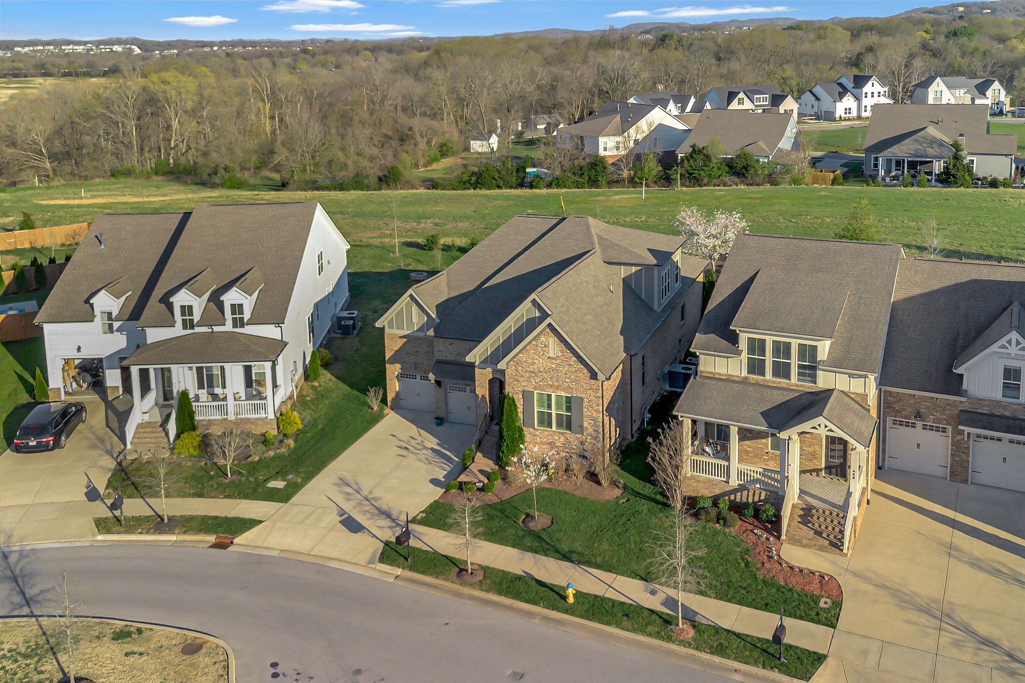 454 River Bluff Dr