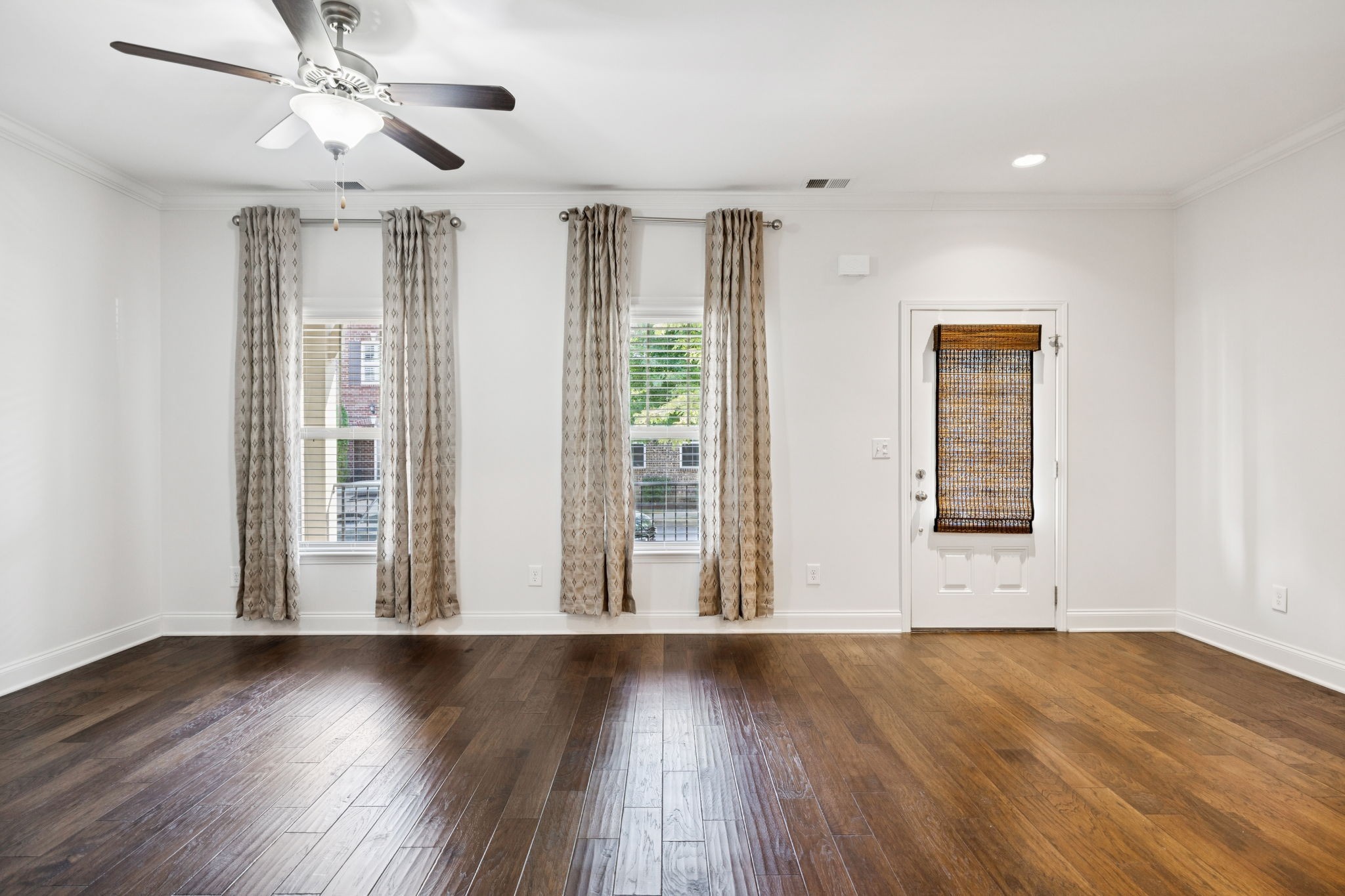 526 Vintage Green Ln