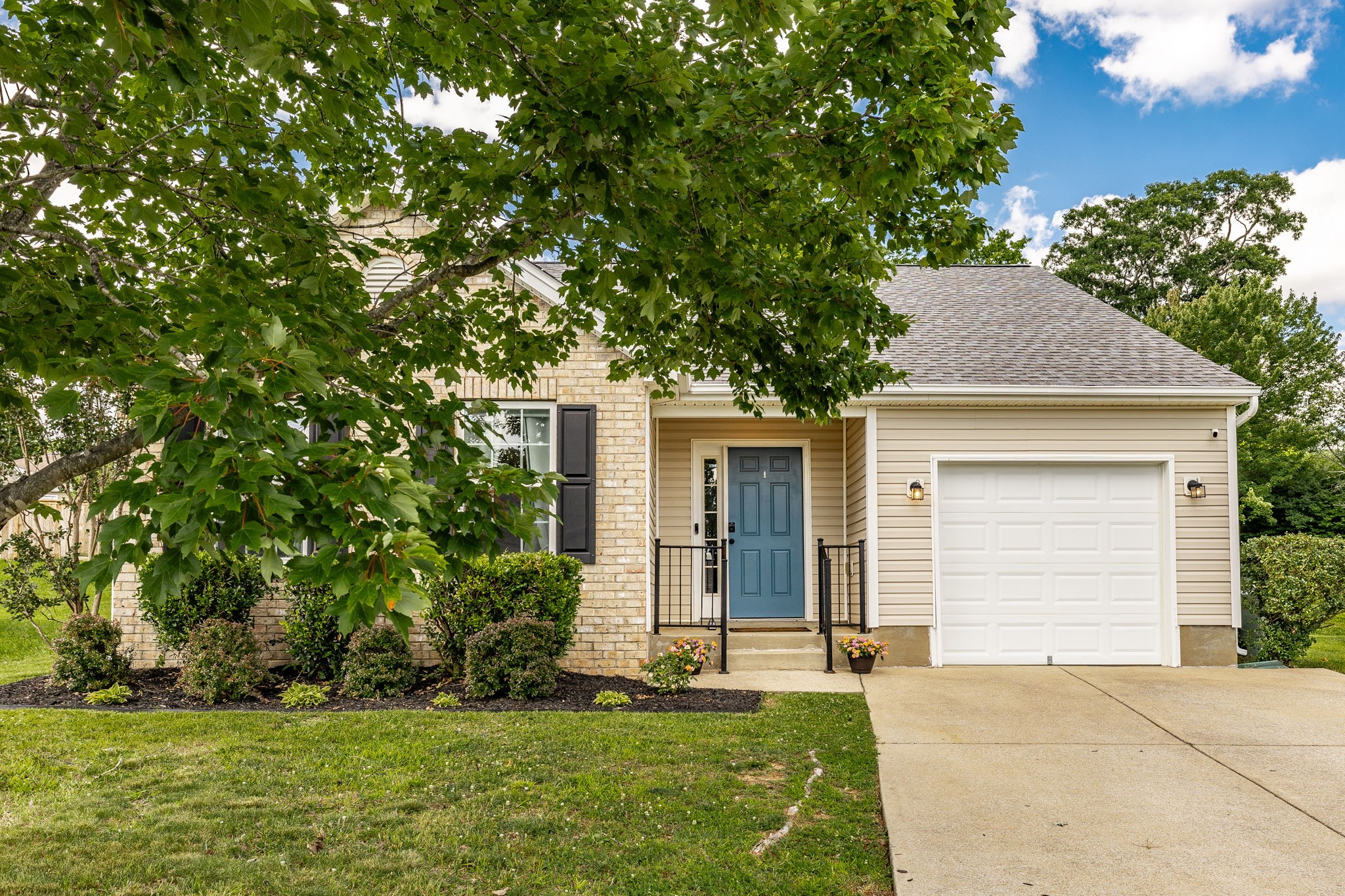 110 Dimaggio Dr