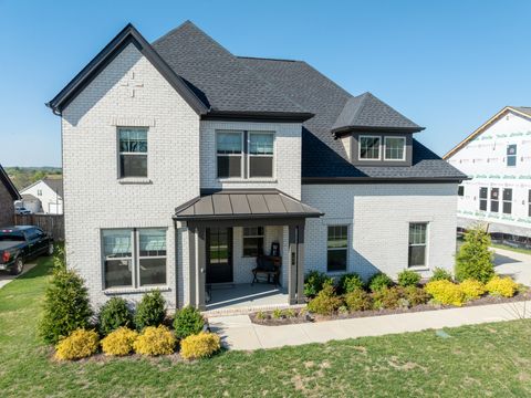 194 Phillips Bnd Spring Hill TN 37174