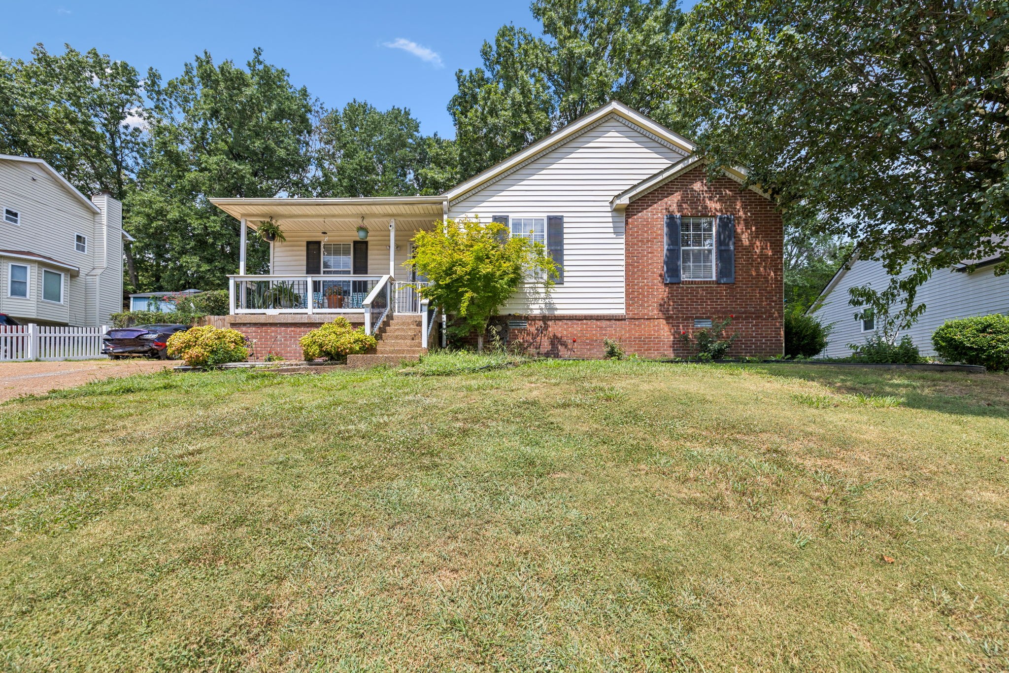 309 Cedarcreek Dr
